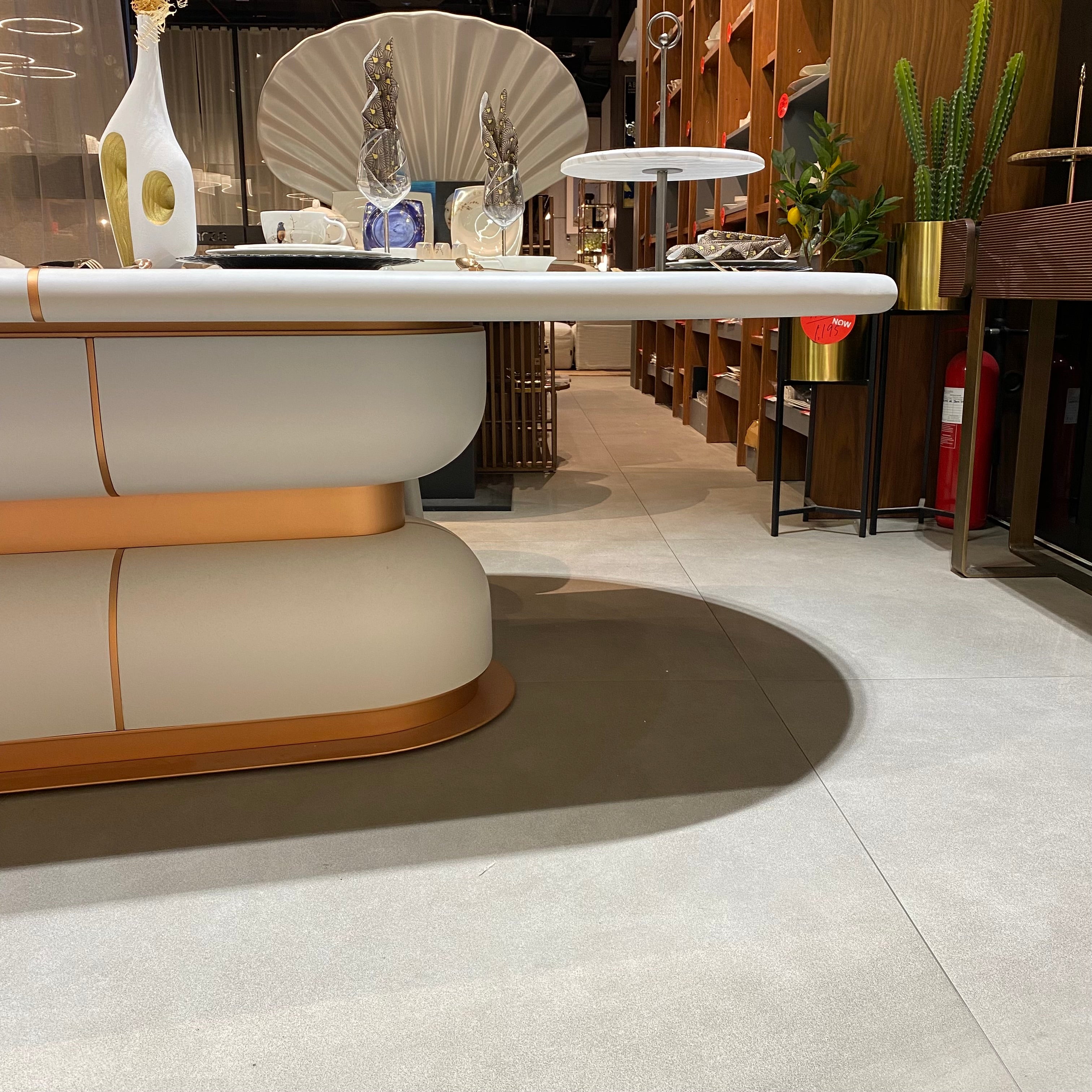Display Item - Tulip Dining Table 260*120 CM MASTLP001-Nakheel -  DISPLAY ITEM - ebarza Furniture UAE | Shop Modern Furniture in Abu Dhabi & Dubai - مفروشات ايبازرا في الامارات | تسوق اثاث عصري وديكورات مميزة في دبي وابوظبي