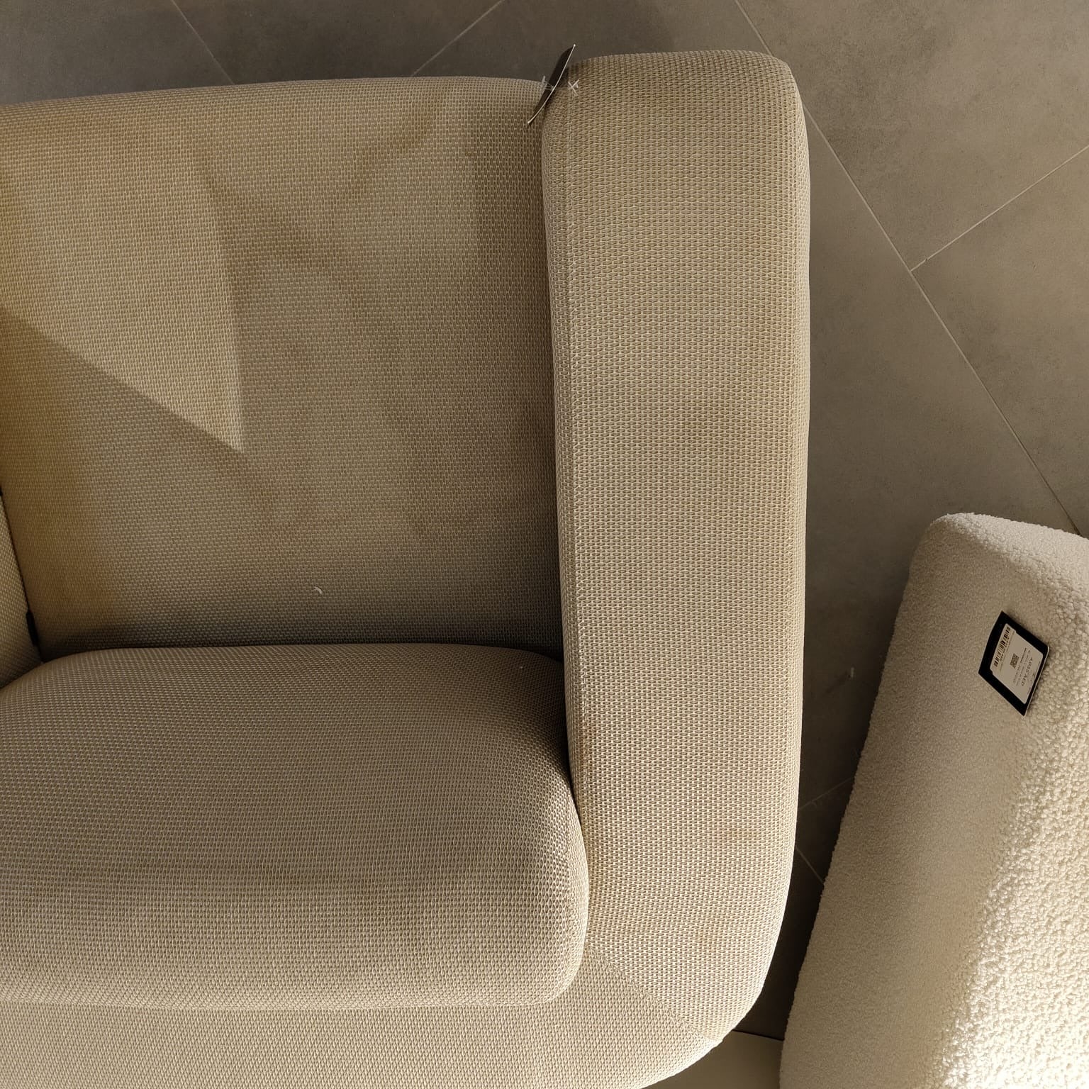 Display Item  - Vega Armchair BERVEG001YAS -  DISPLAY ITEM - ebarza Furniture UAE | Shop Modern Furniture in Abu Dhabi & Dubai - مفروشات ايبازرا في الامارات | تسوق اثاث عصري وديكورات مميزة في دبي وابوظبي