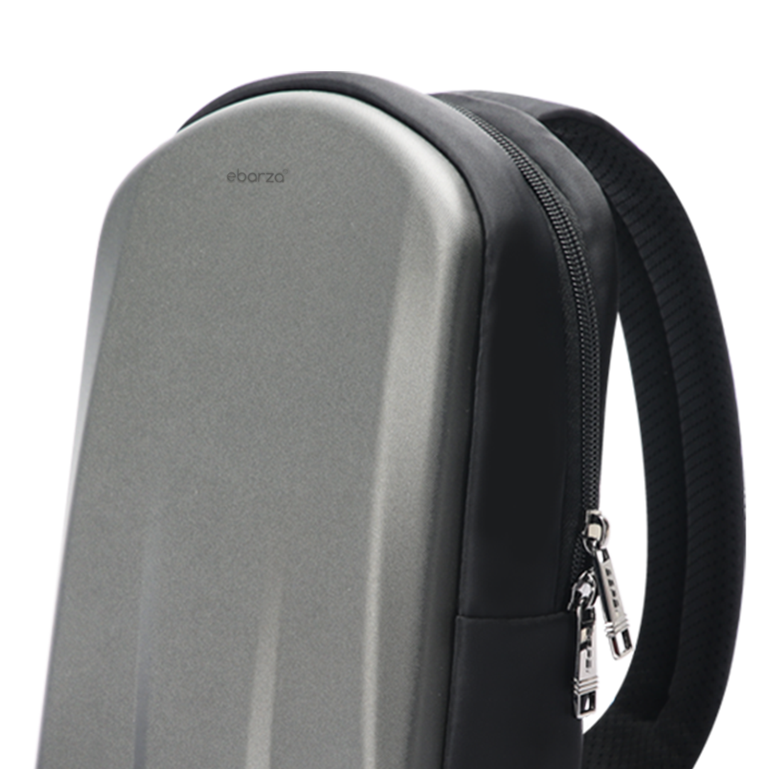 Ebarza travelling bag by Beacon, durable fabric with handles and zipper closure, suitable for travel and storage.