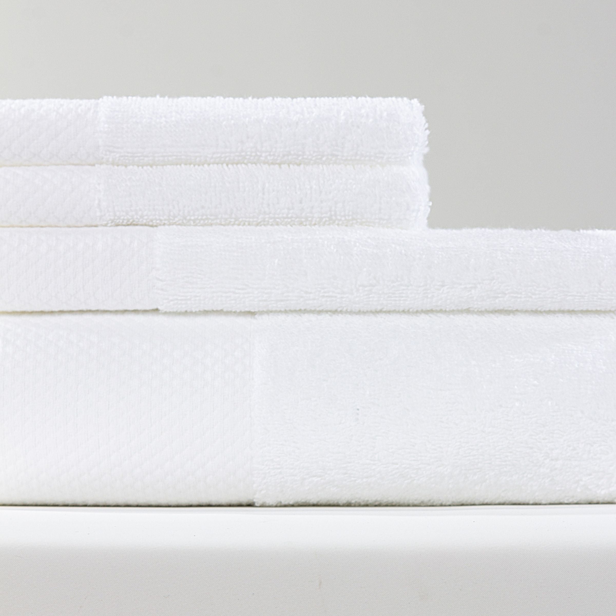 ebarza Dobby Border Towel Set  EBTS-001 -  Towels | مجموعة مناشف إيبارزا دوبي الحدودية - ebarza Furniture UAE | Shop Modern Furniture in Abu Dhabi & Dubai - مفروشات ايبازرا في الامارات | تسوق اثاث عصري وديكورات مميزة في دبي وابوظبي