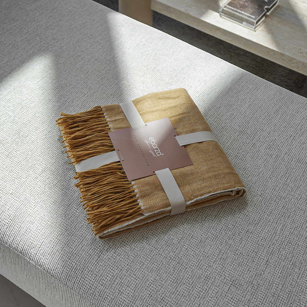 EmberWrap Throw Blanket - 350GSM -  Blankets - ebarza Furniture UAE | Shop Modern Furniture in Abu Dhabi & Dubai - مفروشات ايبازرا في الامارات | تسوق اثاث عصري وديكورات مميزة في دبي وابوظبي