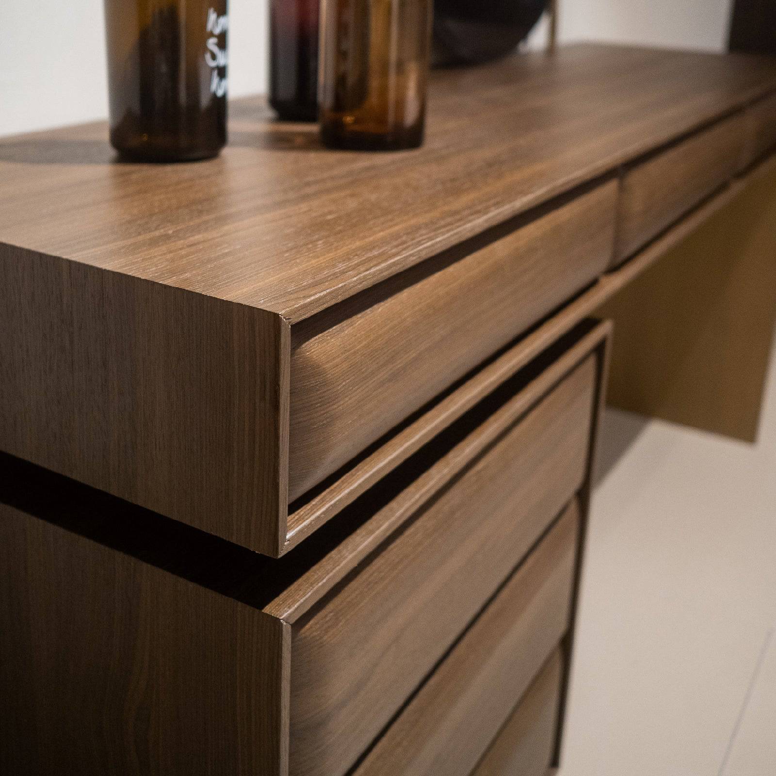 Era Dresser And Mirror Era-Dresser -  Dressers and Mirrors - ebarza Furniture UAE | Shop Modern Furniture in Abu Dhabi & Dubai - مفروشات ايبازرا في الامارات | تسوق اثاث عصري وديكورات مميزة في دبي وابوظبي