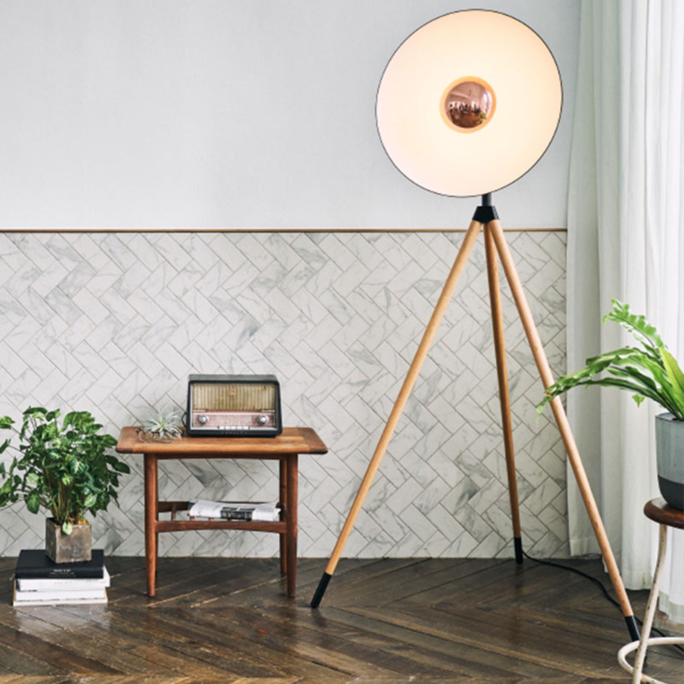 Fame Wooden Floor Lamp CY-LTD-1007 -  Floor Lamps - ebarza Furniture UAE | Shop Modern Furniture in Abu Dhabi & Dubai - مفروشات ايبازرا في الامارات | تسوق اثاث عصري وديكورات مميزة في دبي وابوظبي