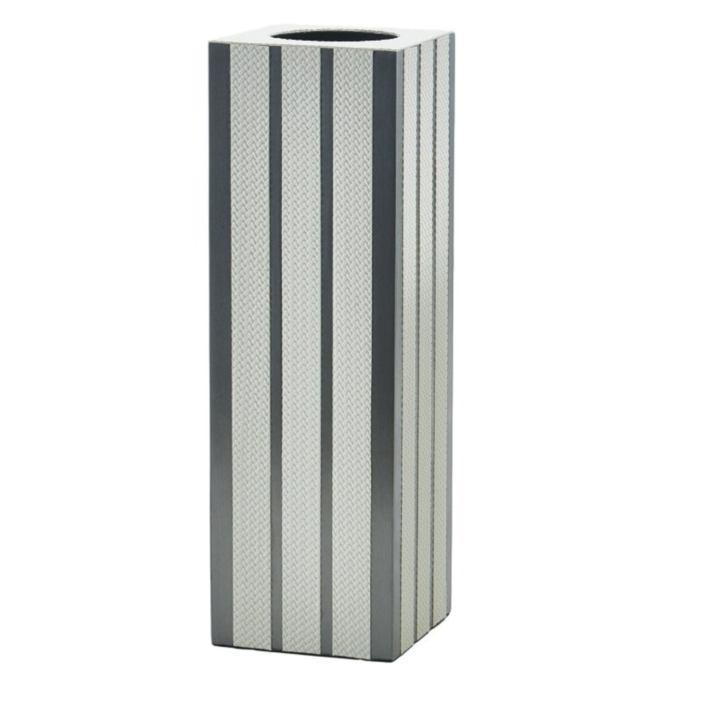 Elegant BEACON Flower Vase L DD201031L with a sleek design, perfect for displaying fresh or artificial flowers.