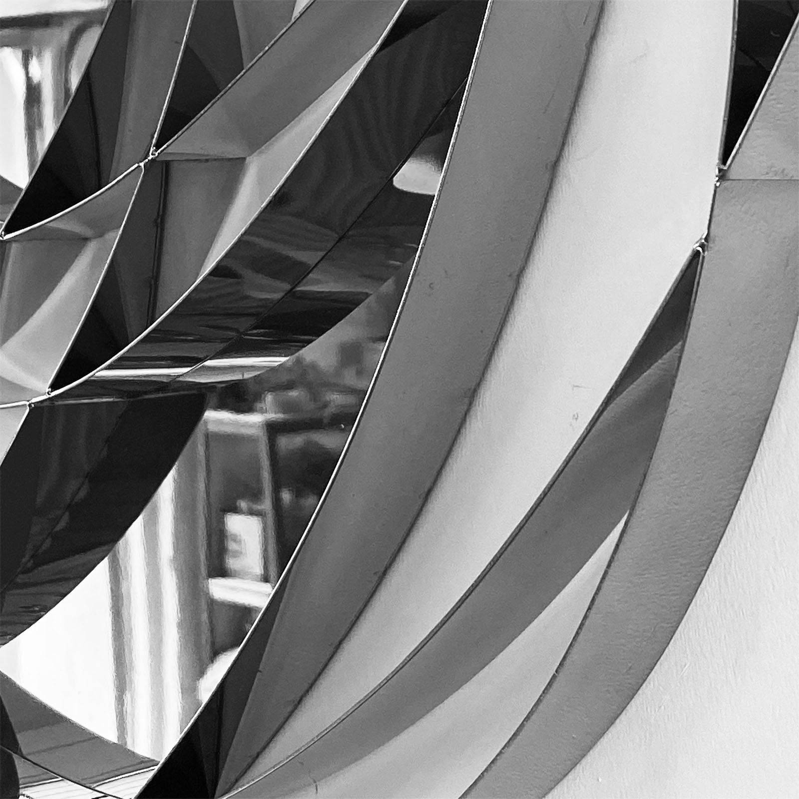 Galaxy Handcrafted Stainless Steel Artwork Bg2020002 -  Artwork | عمل فني مصنوع يدويًا من الفولاذ المقاوم للصدأ بعنوان المجرة - ebarza Furniture UAE | Shop Modern Furniture in Abu Dhabi & Dubai - مفروشات ايبازرا في الامارات | تسوق اثاث عصري وديكورات مميزة في دبي وابوظبي