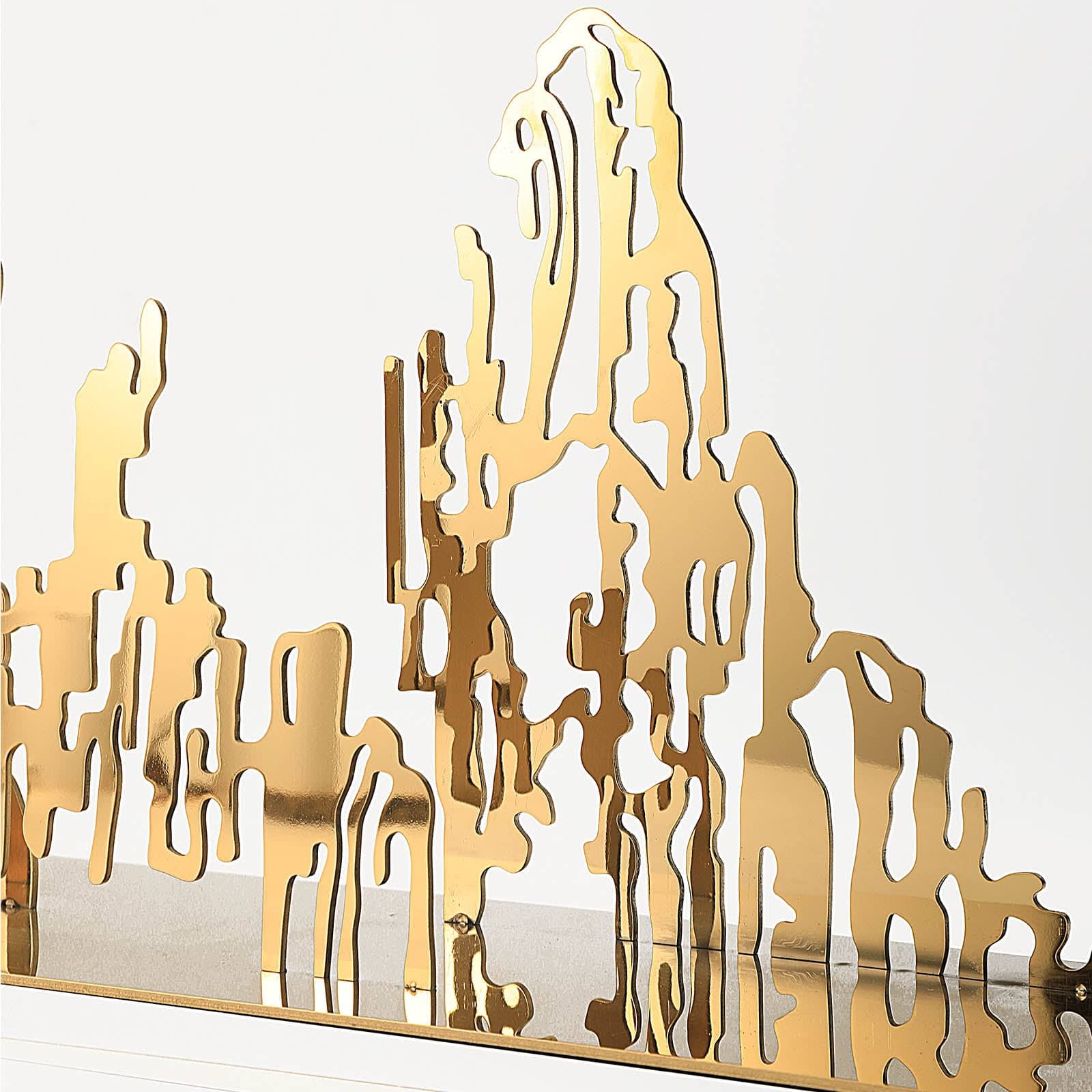 Golden Forest Handcrafted Stainless Steel Table Artwork B00118 -  Artwork | عمل فنية مصنوعة يدويًا من الفولاذ المقاوم للصدأ بعنوان الغابة الذهبية - ebarza Furniture UAE | Shop Modern Furniture in Abu Dhabi & Dubai - مفروشات ايبازرا في الامارات | تسوق اثاث عصري وديكورات مميزة في دبي وابوظبي
