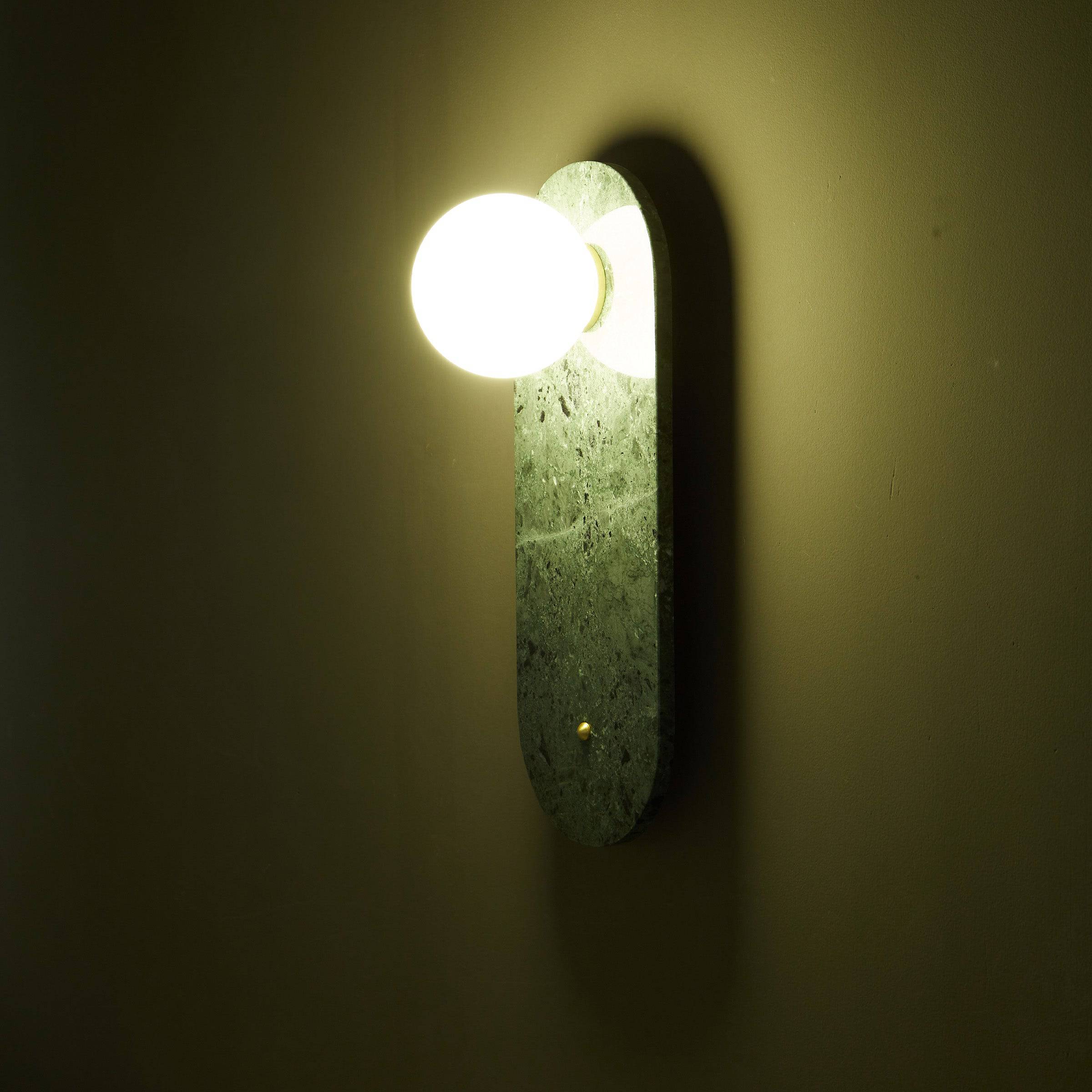 Green Marble Wall Lamp 6617-Gn -  Wall Lamps | مصباح حائط من الرخام الأخضر - ebarza Furniture UAE | Shop Modern Furniture in Abu Dhabi & Dubai - مفروشات ايبازرا في الامارات | تسوق اثاث عصري وديكورات مميزة في دبي وابوظبي