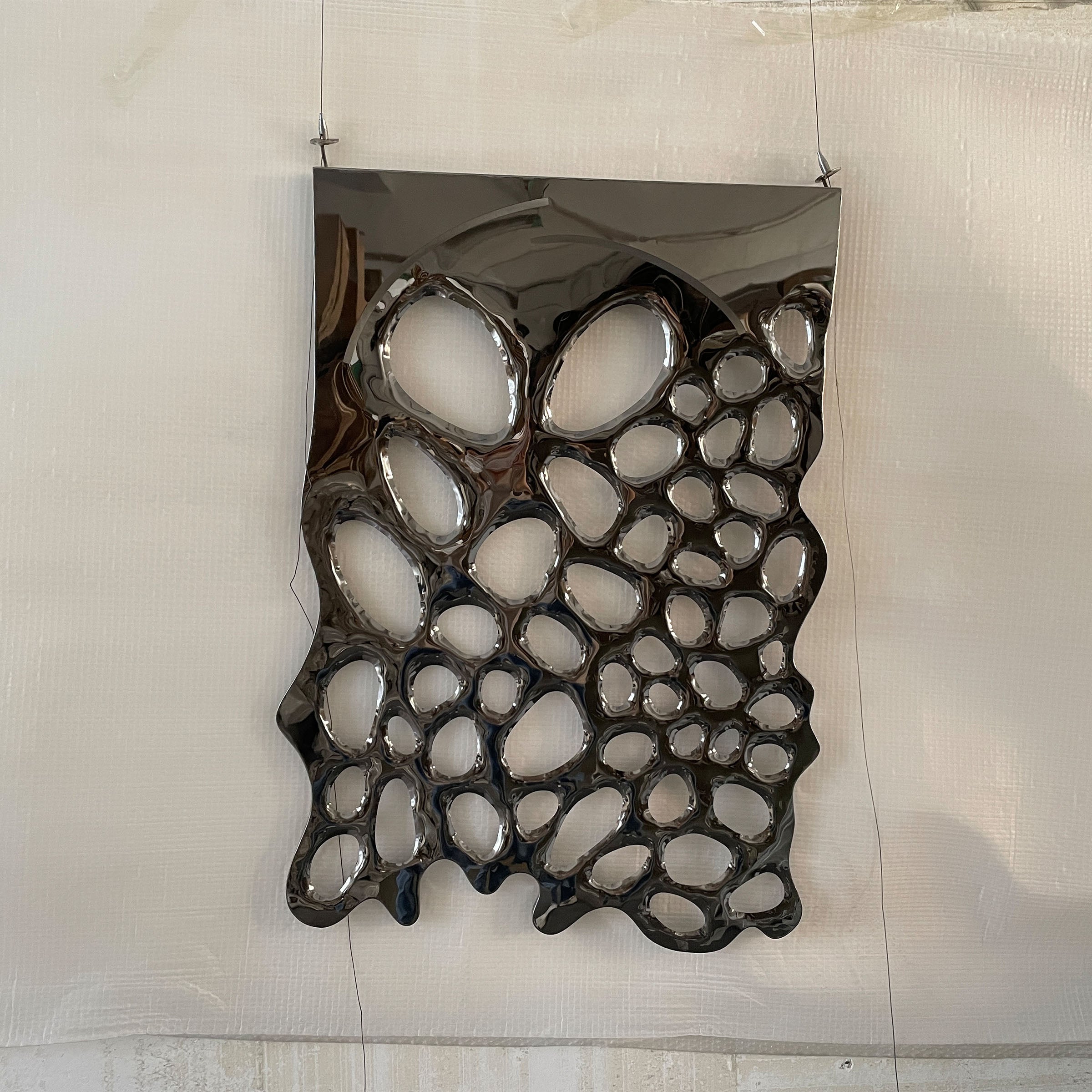 Hand Crafted Stainless Steel Artwork BG20230019 -  Artwork - ebarza Furniture UAE | Shop Modern Furniture in Abu Dhabi & Dubai - مفروشات ايبازرا في الامارات | تسوق اثاث عصري وديكورات مميزة في دبي وابوظبي