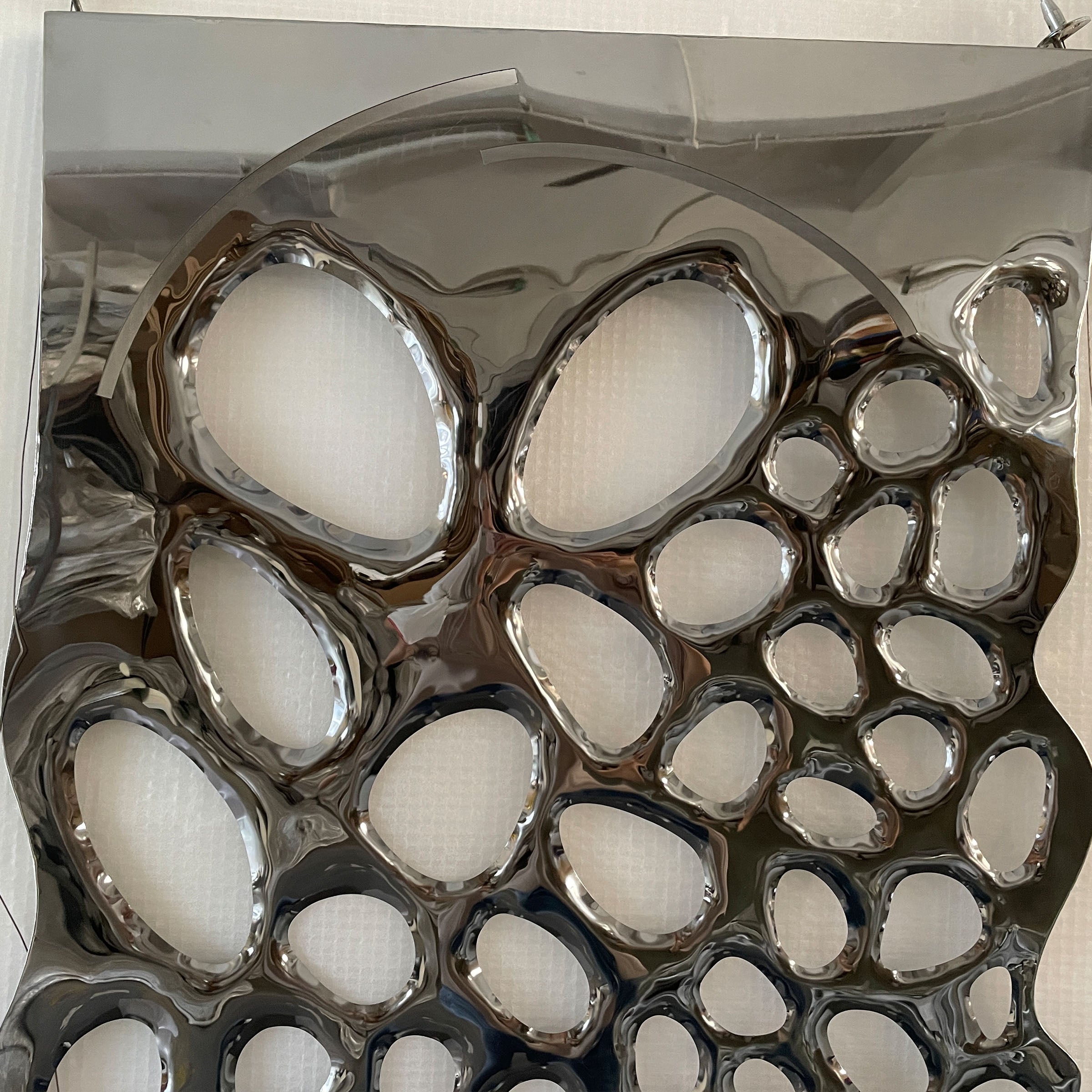 Hand Crafted Stainless Steel Artwork BG20230019 -  Artwork - ebarza Furniture UAE | Shop Modern Furniture in Abu Dhabi & Dubai - مفروشات ايبازرا في الامارات | تسوق اثاث عصري وديكورات مميزة في دبي وابوظبي