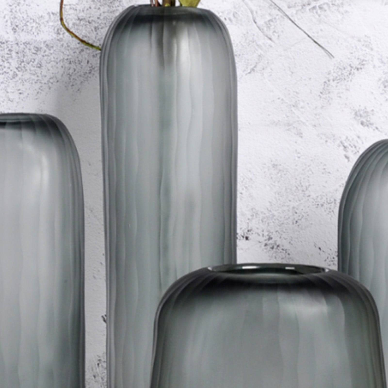 Handmade Balloton Glass Vase 13421-420 -  Vases | مزهرية زجاجية مصنوعة يدوياً - ebarza Furniture UAE | Shop Modern Furniture in Abu Dhabi & Dubai - مفروشات ايبازرا في الامارات | تسوق اثاث عصري وديكورات مميزة في دبي وابوظبي