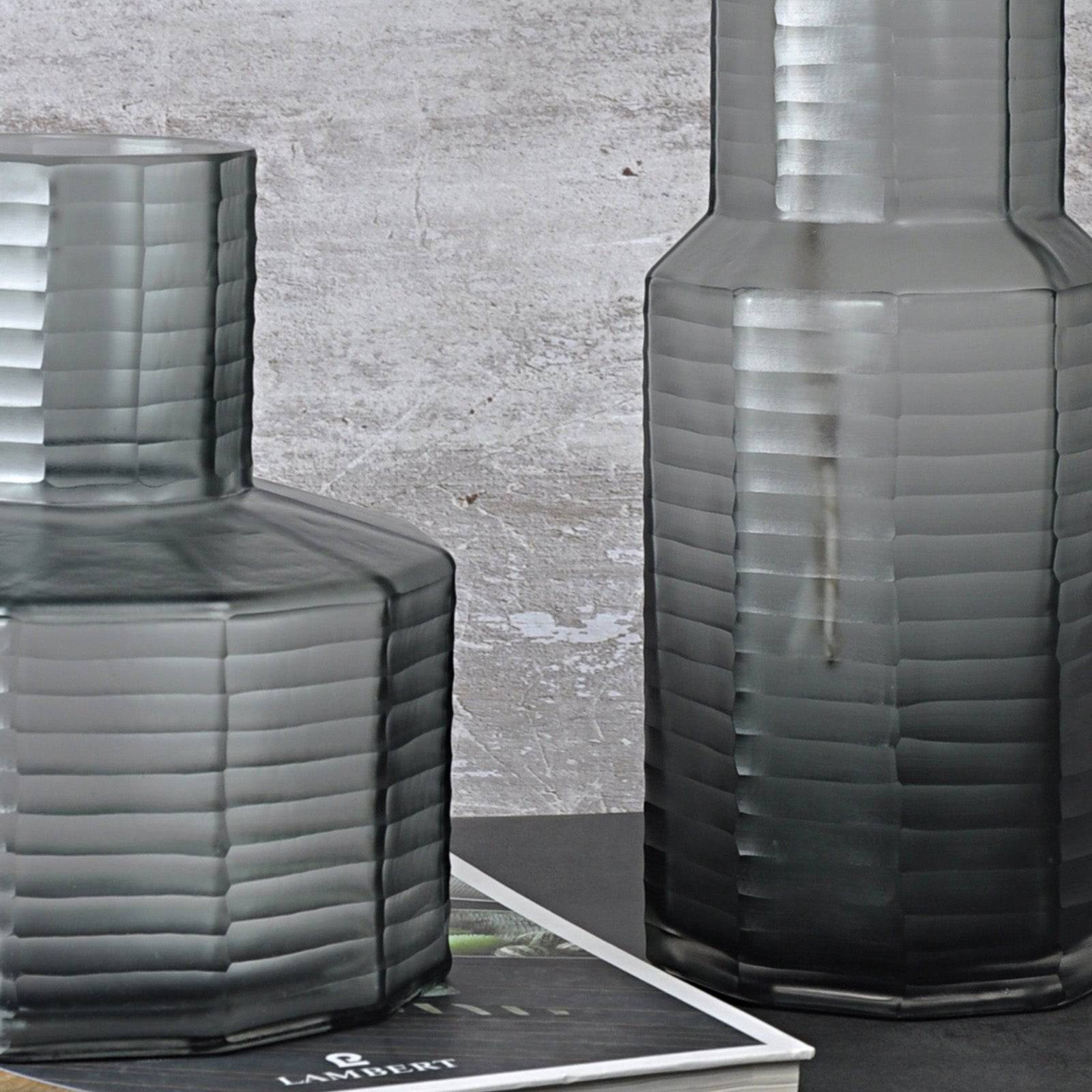 Handmade Balloton Glass  Vase 15192-240-Gray -  Vases | مزهرية زجاجية مصنوعة يدوياً - ebarza Furniture UAE | Shop Modern Furniture in Abu Dhabi & Dubai - مفروشات ايبازرا في الامارات | تسوق اثاث عصري وديكورات مميزة في دبي وابوظبي