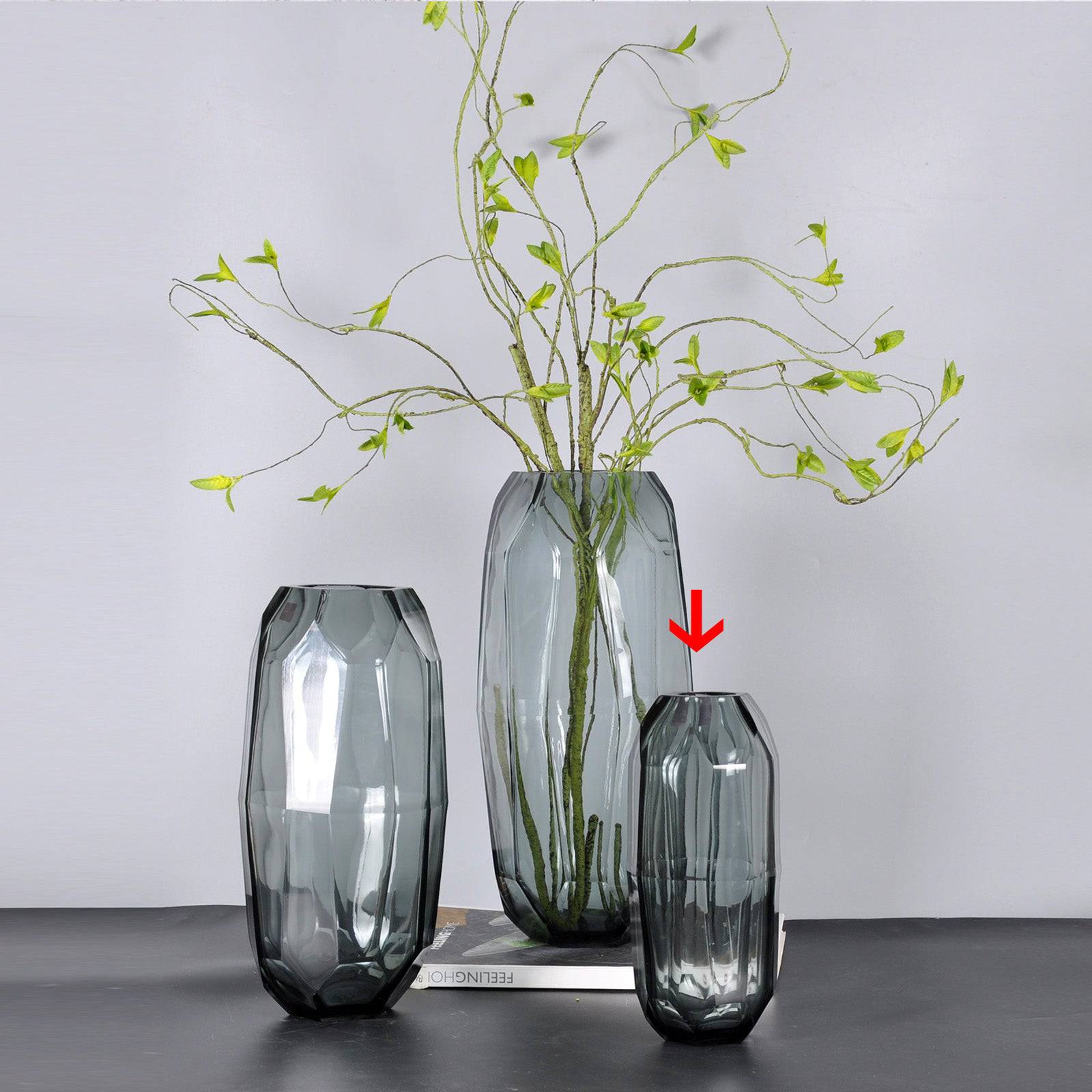 Handmade Balloton Glass Vase  15593-240 -  Vases | مزهرية زجاجية مصنوعة يدوياً - ebarza Furniture UAE | Shop Modern Furniture in Abu Dhabi & Dubai - مفروشات ايبازرا في الامارات | تسوق اثاث عصري وديكورات مميزة في دبي وابوظبي