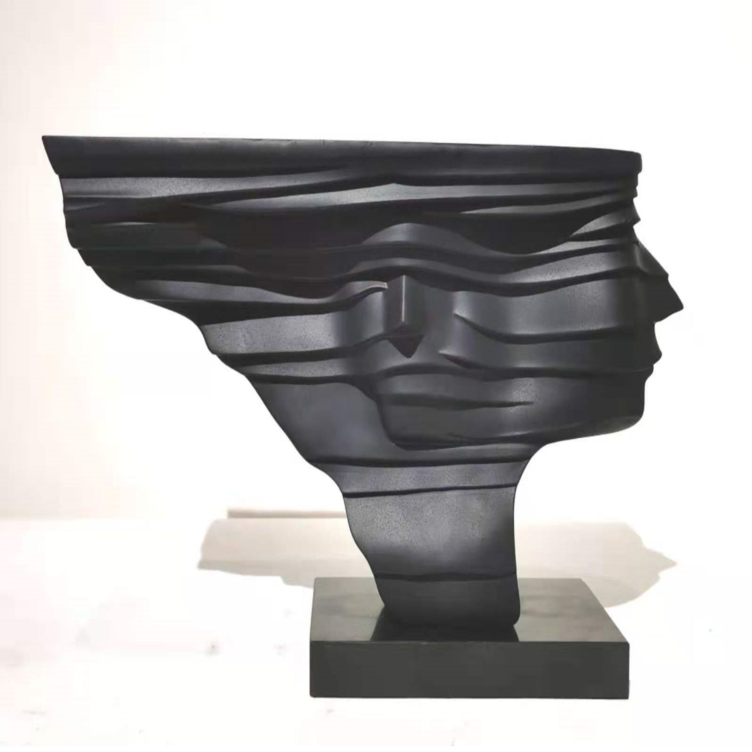 BEACON home decor figurine BJ-199, decorative ceramic sculpture for interior decoration, detailed design and craftsmanship.
