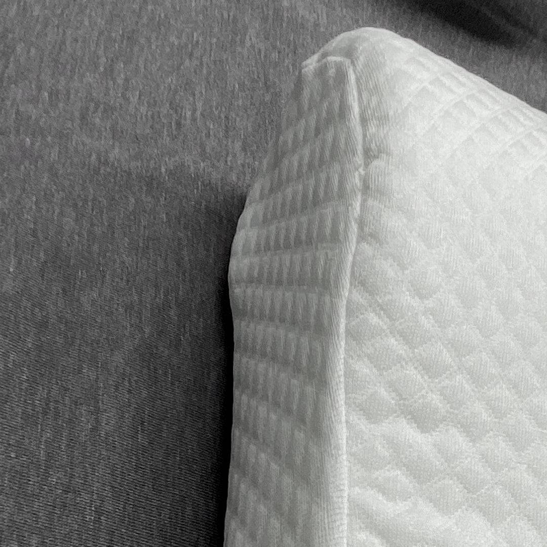 Indivani Visco Pillow With Neck Support Visco-Pil -  Cushions | وسادة إنديفاني فيسكو مع داعم للرقبة - ebarza Furniture UAE | Shop Modern Furniture in Abu Dhabi & Dubai - مفروشات ايبازرا في الامارات | تسوق اثاث عصري وديكورات مميزة في دبي وابوظبي