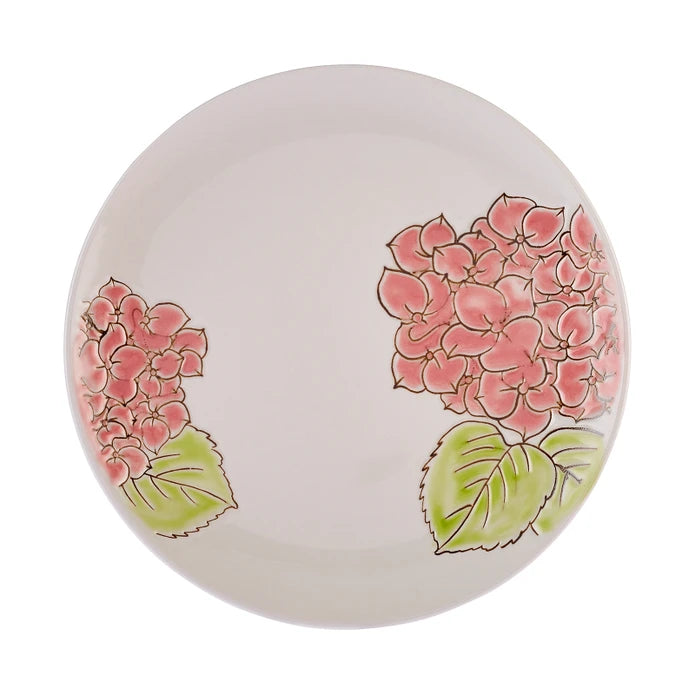 Karaca Giselle New Bone 26-piece dinnerware set for 6 people, includes plates, bowls, and serving pieces in elegant design