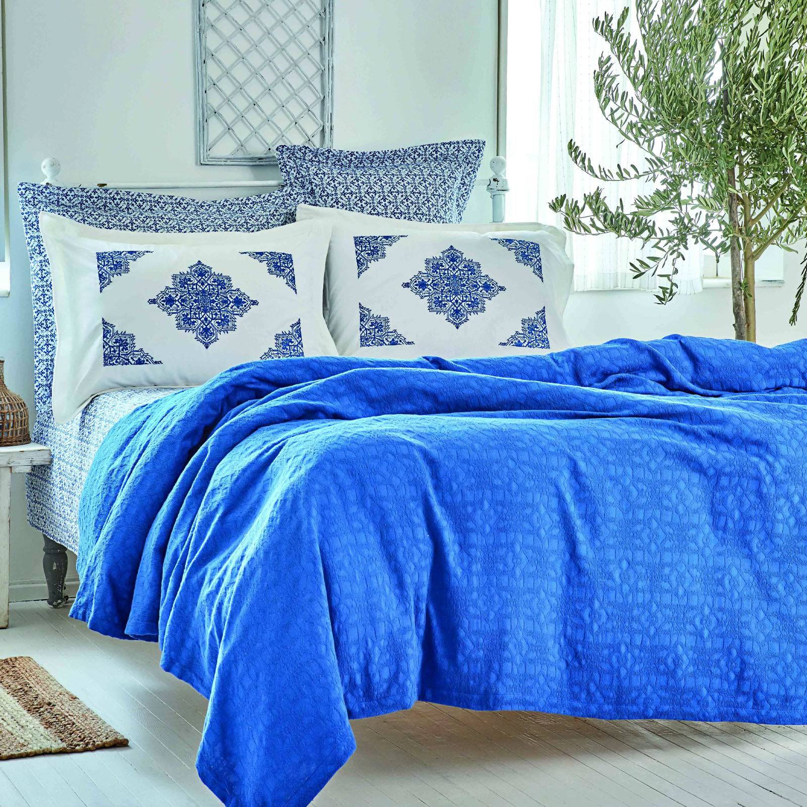 Karaca Home Ikaria Navy Blue Double Nish Set  200.16.01.0050 -  Bedding | مجموعة أغطيه سرير من كاراجا أزرق كحلي مزدوج - ebarza Furniture UAE | Shop Modern Furniture in Abu Dhabi & Dubai - مفروشات ايبازرا في الامارات | تسوق اثاث عصري وديكورات مميزة في دبي وابوظبي