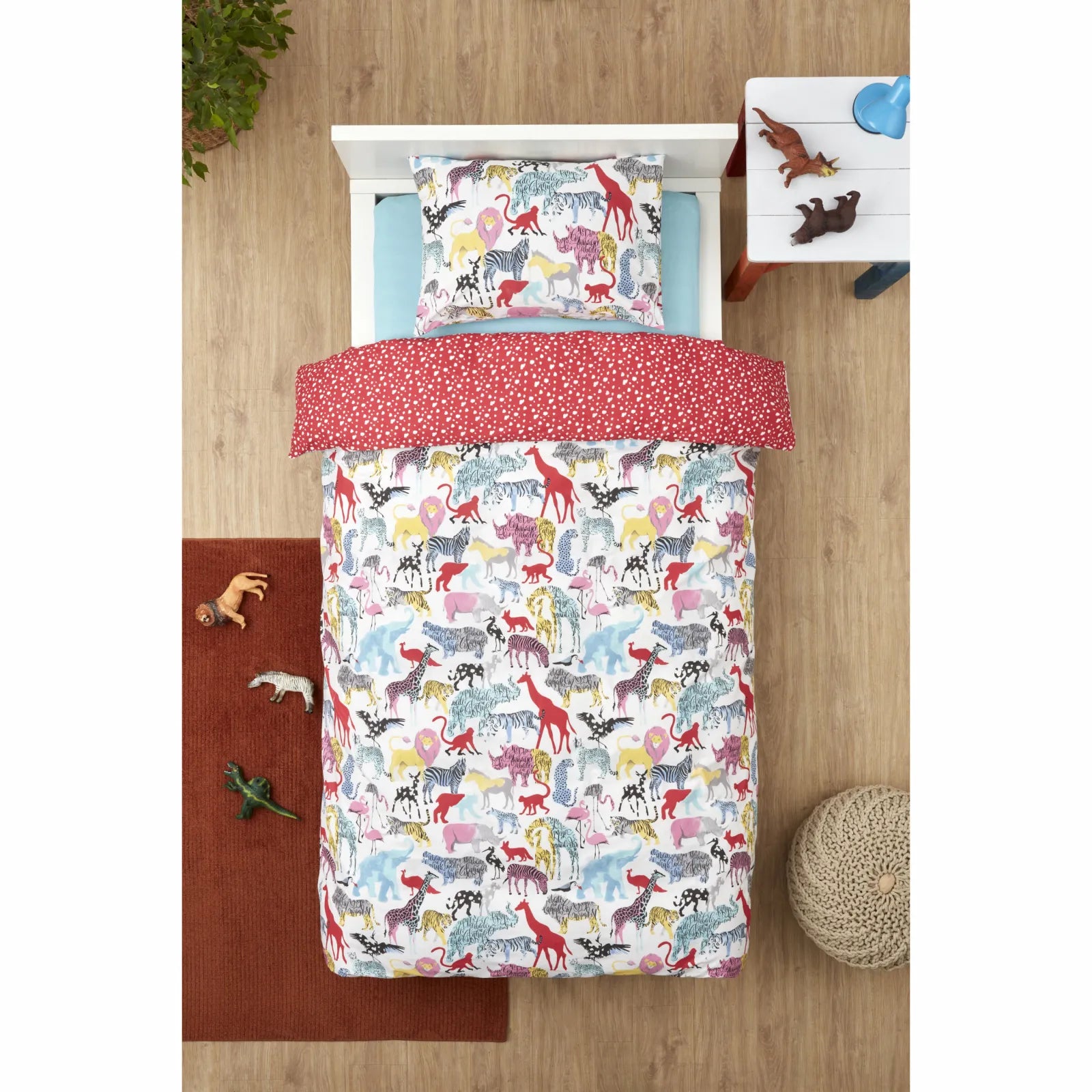 Karaca Home Young Animal 100% cotton single fitted duvet cover set with playful animal print on soft bedding fabric.