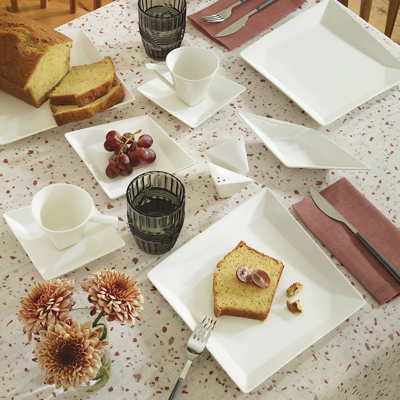 Karaca Origami New Bone 26 Piece 6 Person Breakfast/Serving Set 153.03.08.0607 -  Dinnerware Sets - ebarza Furniture UAE | Shop Modern Furniture in Abu Dhabi & Dubai - مفروشات ايبازرا في الامارات | تسوق اثاث عصري وديكورات مميزة في دبي وابوظبي