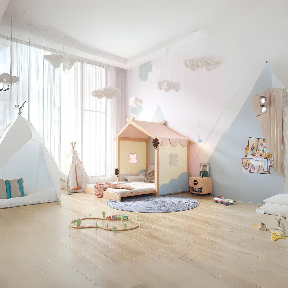Kids bed with fabric tent from BEACON, designed for foldable mattress, featuring playful fabric canopy for cozy sleeping space.