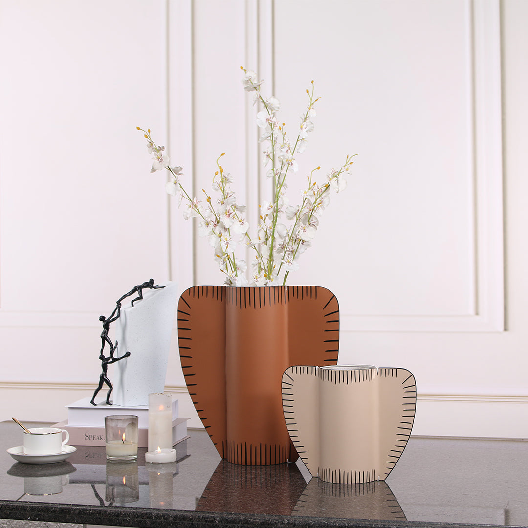 Leather vase from BEACON's Dry & Fresh collection, showcasing a textured leather finish and elegant vase shape.