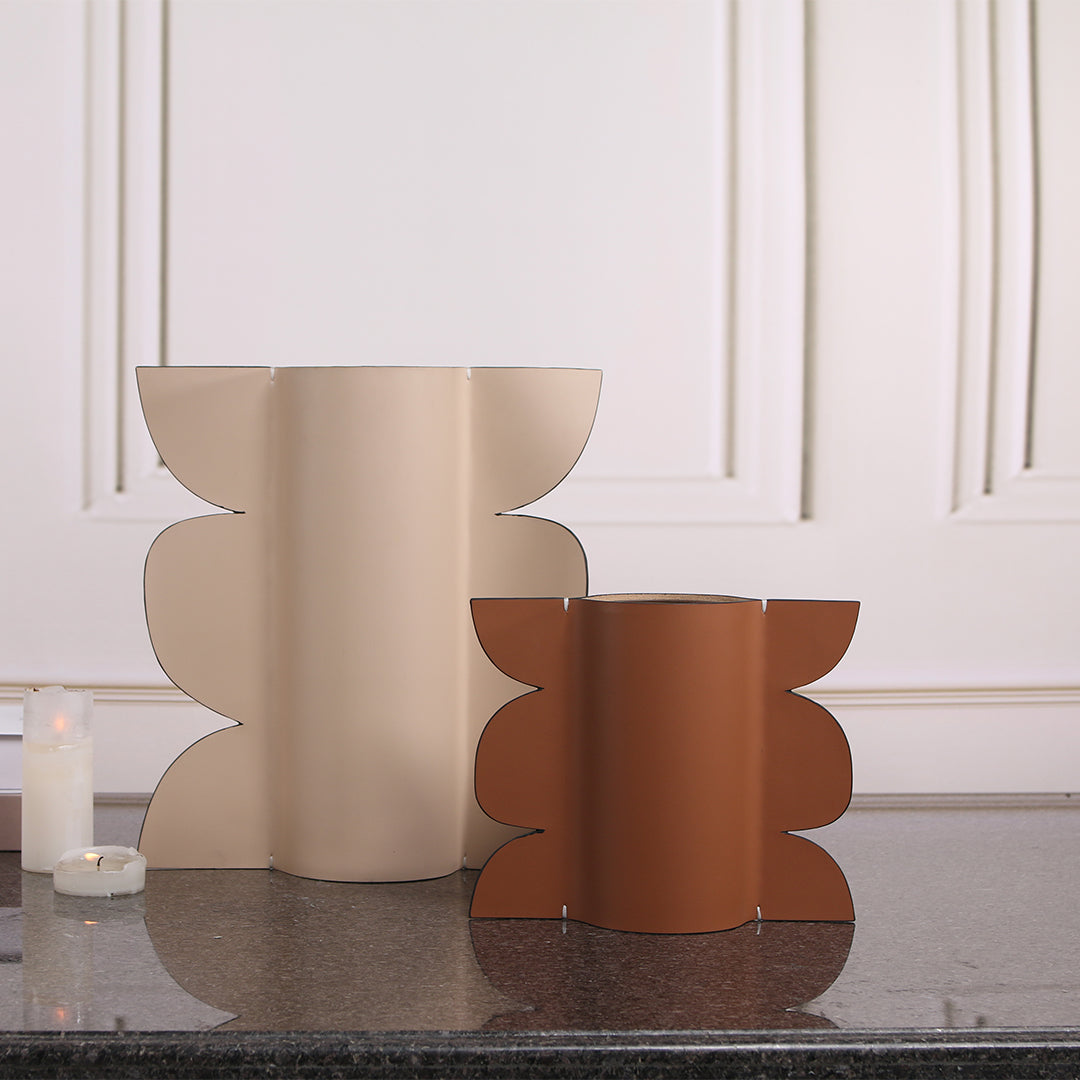 Leather Vase-Dry & Fresh BEACON vase with a sleek leather exterior and modern design, perfect for home decoration.