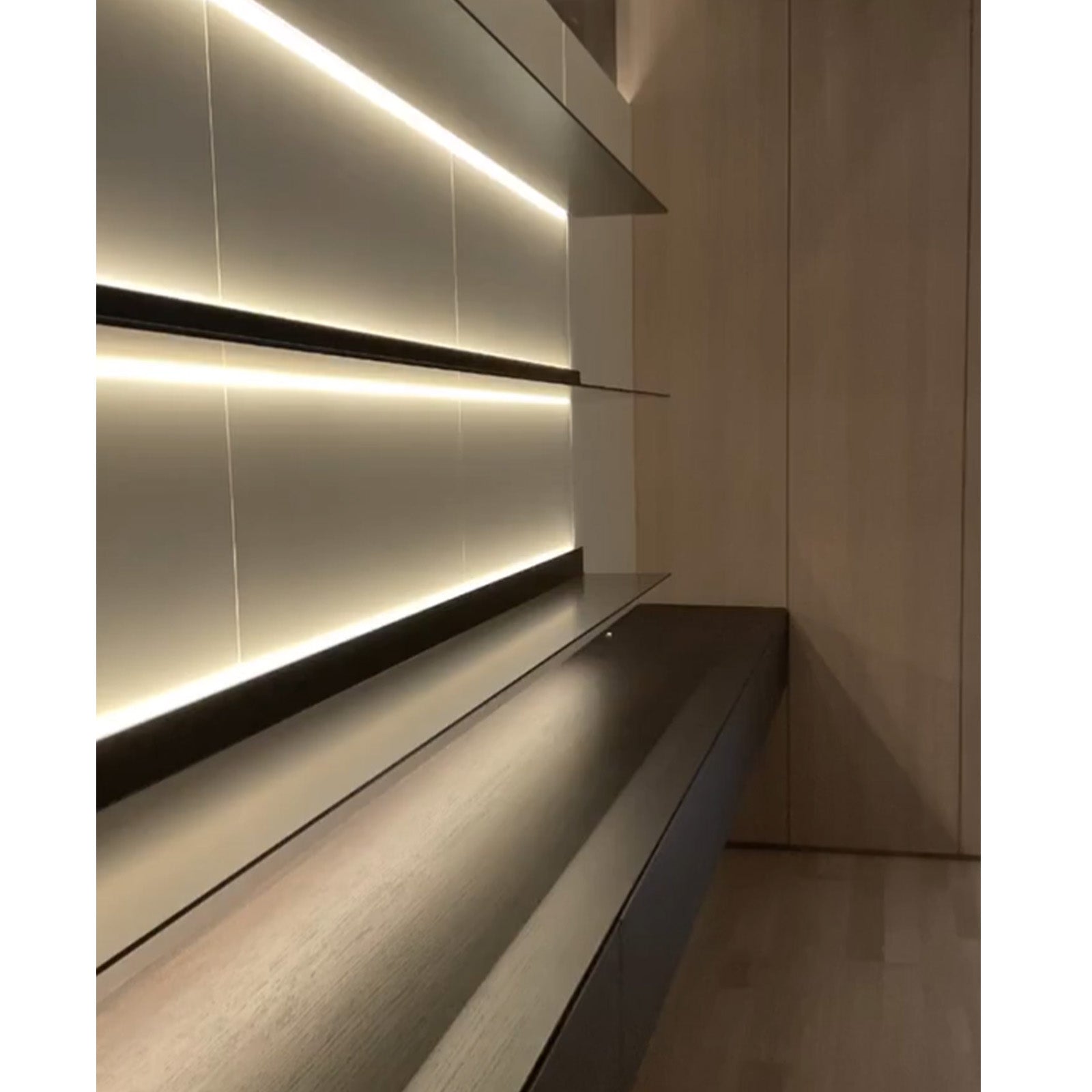 LED Aluminum Panel Light CH4-LT048-80cm Matt Black With Plug-4000k -  Wall Lamps - ebarza Furniture UAE | Shop Modern Furniture in Abu Dhabi & Dubai - مفروشات ايبازرا في الامارات | تسوق اثاث عصري وديكورات مميزة في دبي وابوظبي