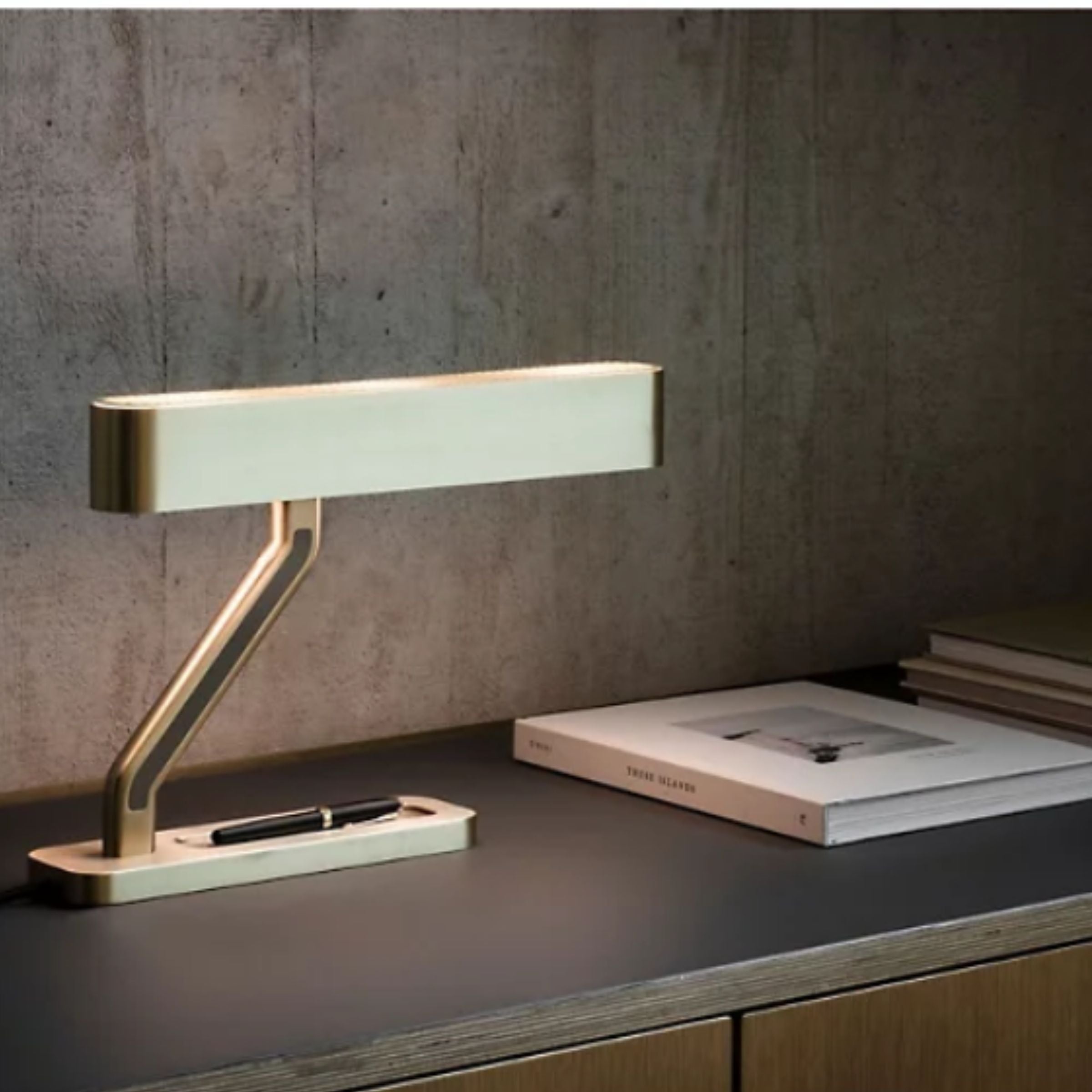 Lexy Table Lamp CY-LTD-1012 -  Desk\table Lamps - ebarza Furniture UAE | Shop Modern Furniture in Abu Dhabi & Dubai - مفروشات ايبازرا في الامارات | تسوق اثاث عصري وديكورات مميزة في دبي وابوظبي