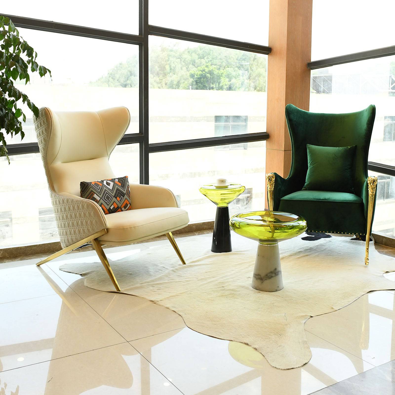 Louis Lounge Chair Tg-426-G -  Lounge Chairs | كرسي صالة لويس - ebarza Furniture UAE | Shop Modern Furniture in Abu Dhabi & Dubai - مفروشات ايبازرا في الامارات | تسوق اثاث عصري وديكورات مميزة في دبي وابوظبي