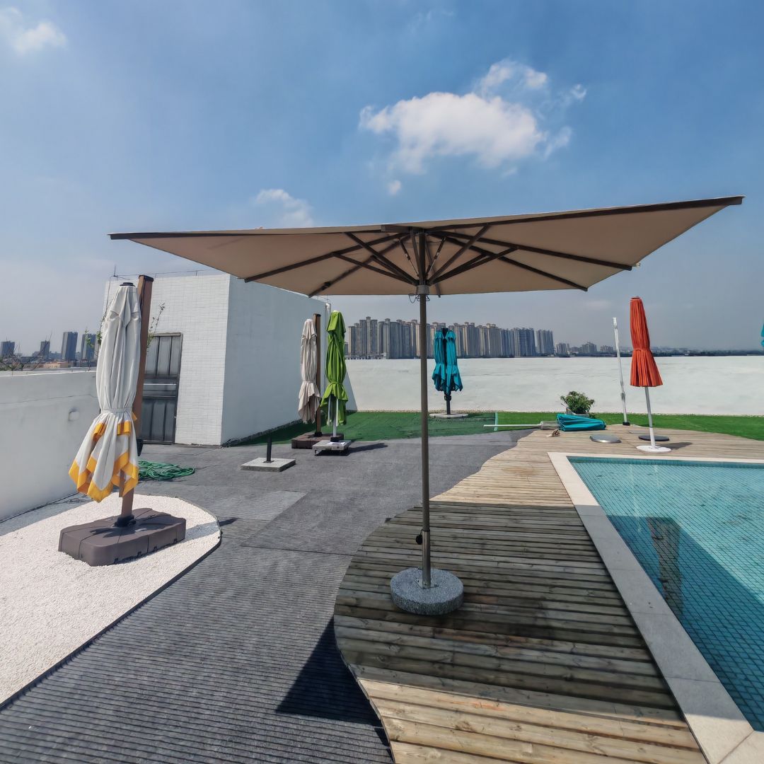 Luxury Hydraulic Center Pole Umbrella MS-1602-2A-LED -  Outdoor Umbrellas - ebarza Furniture UAE | Shop Modern Furniture in Abu Dhabi & Dubai - مفروشات ايبازرا في الامارات | تسوق اثاث عصري وديكورات مميزة في دبي وابوظبي