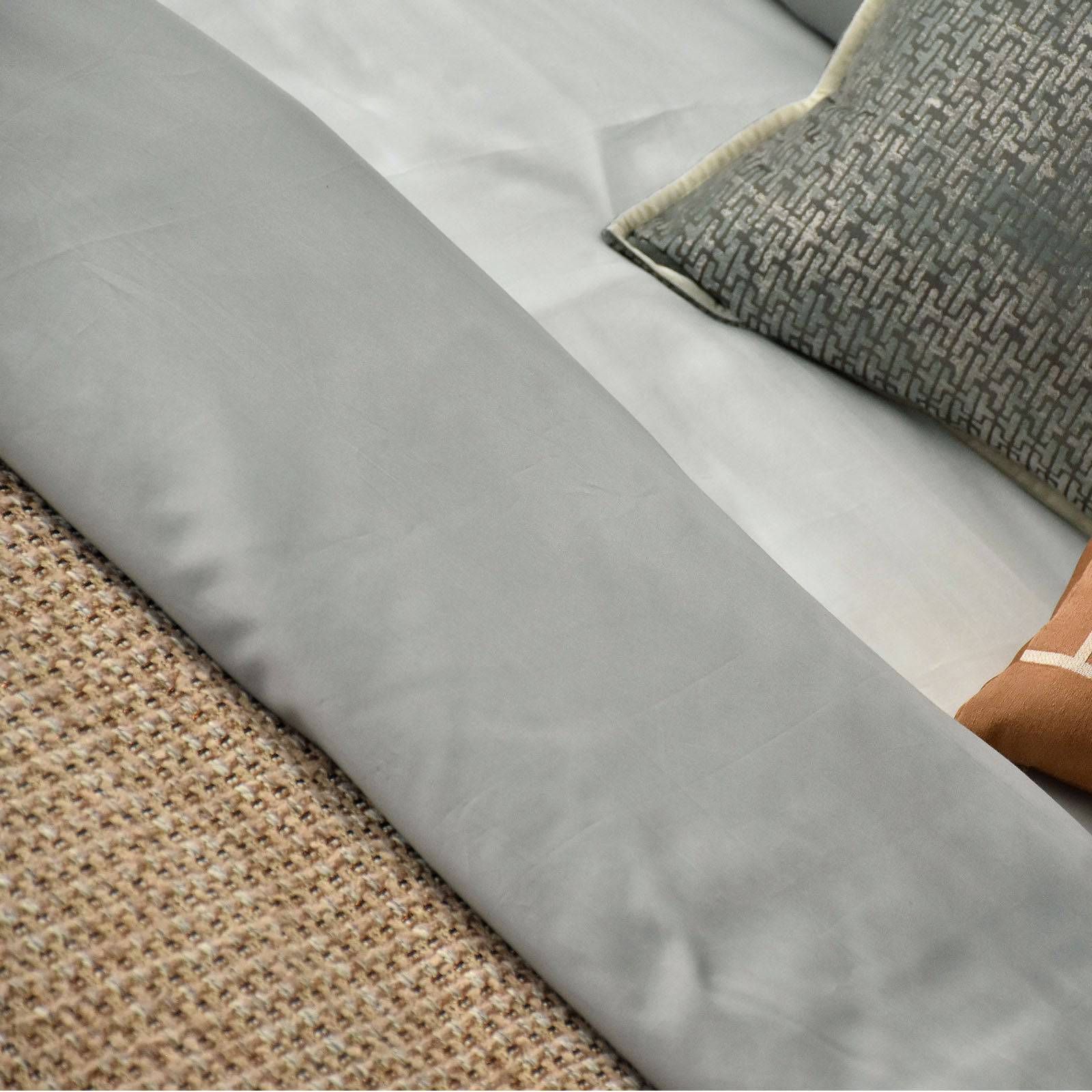 Nice Full Bedding Set Ebb-005 -  Bedding | مجموعة مفروشات نايس الكاملة - ebarza Furniture UAE | Shop Modern Furniture in Abu Dhabi & Dubai - مفروشات ايبازرا في الامارات | تسوق اثاث عصري وديكورات مميزة في دبي وابوظبي