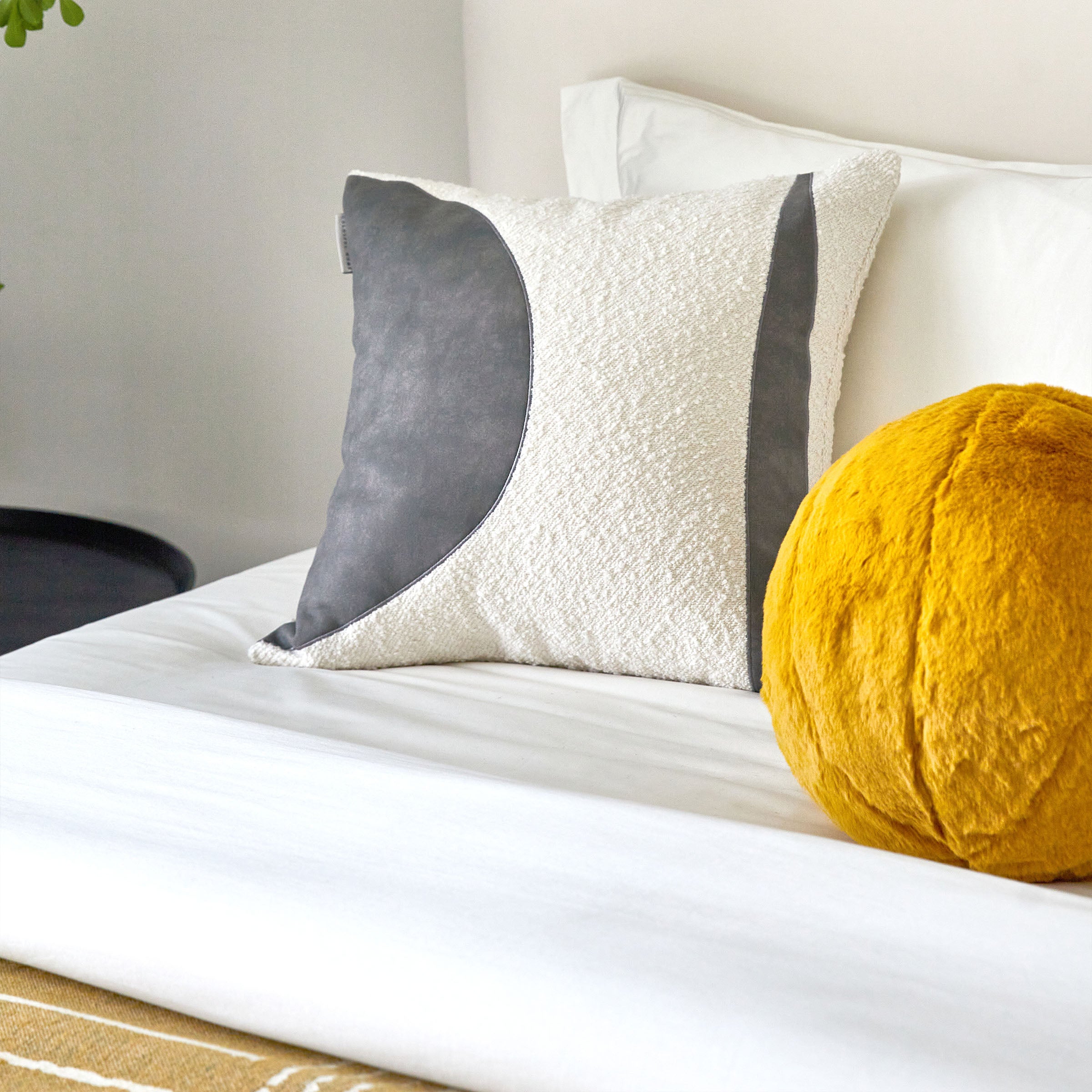 BEACON Noah full bedding set with patterned duvet cover and pillowcases, soft and cozy bedding for a comfortable bedroom.