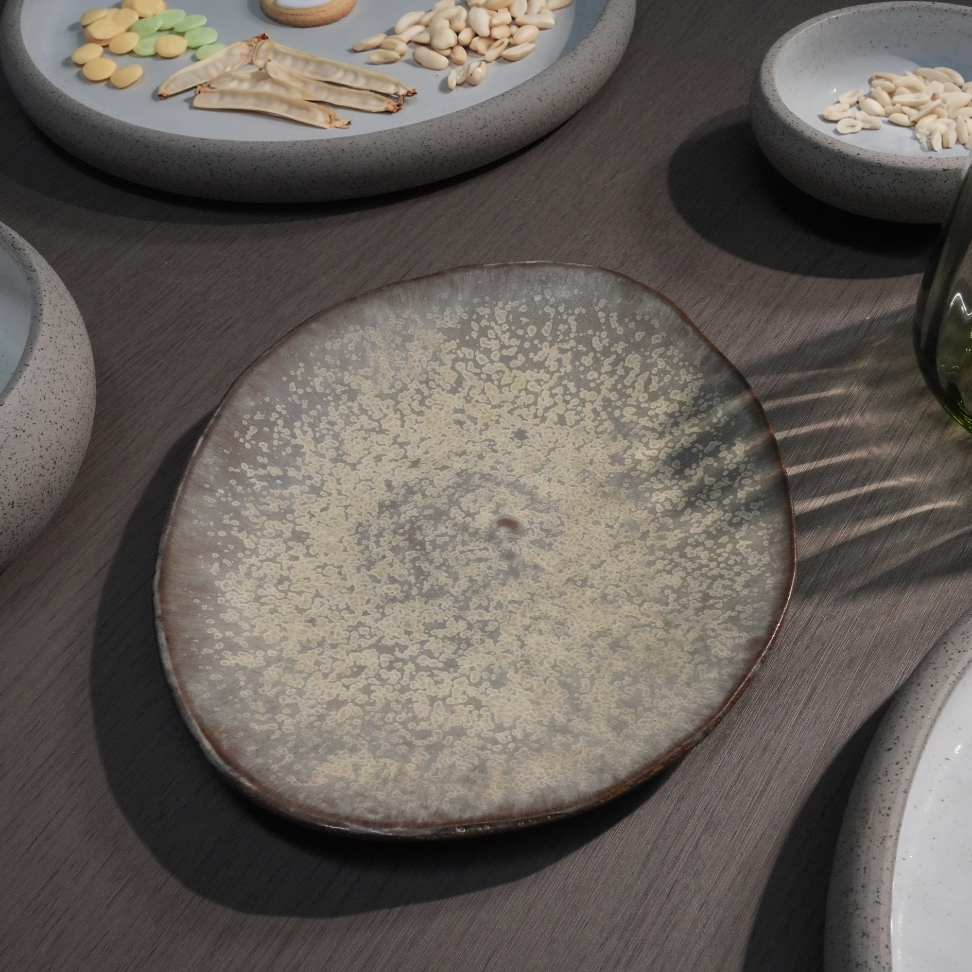 Ancient Design Ceramic Plate E764-P-06081 7 -  Plates - ebarza Furniture UAE | Shop Modern Furniture in Abu Dhabi & Dubai - مفروشات ايبازرا في الامارات | تسوق اثاث عصري وديكورات مميزة في دبي وابوظبي