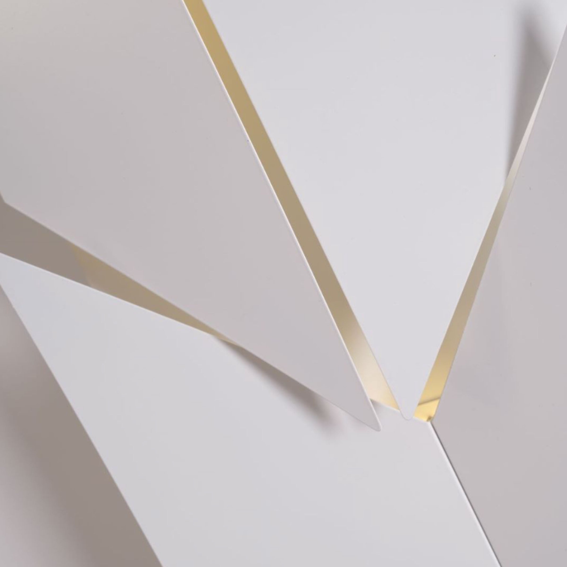 BEACON origami wall lamp CY-BD-1059 featuring a modern geometric design for stylish indoor lighting.
