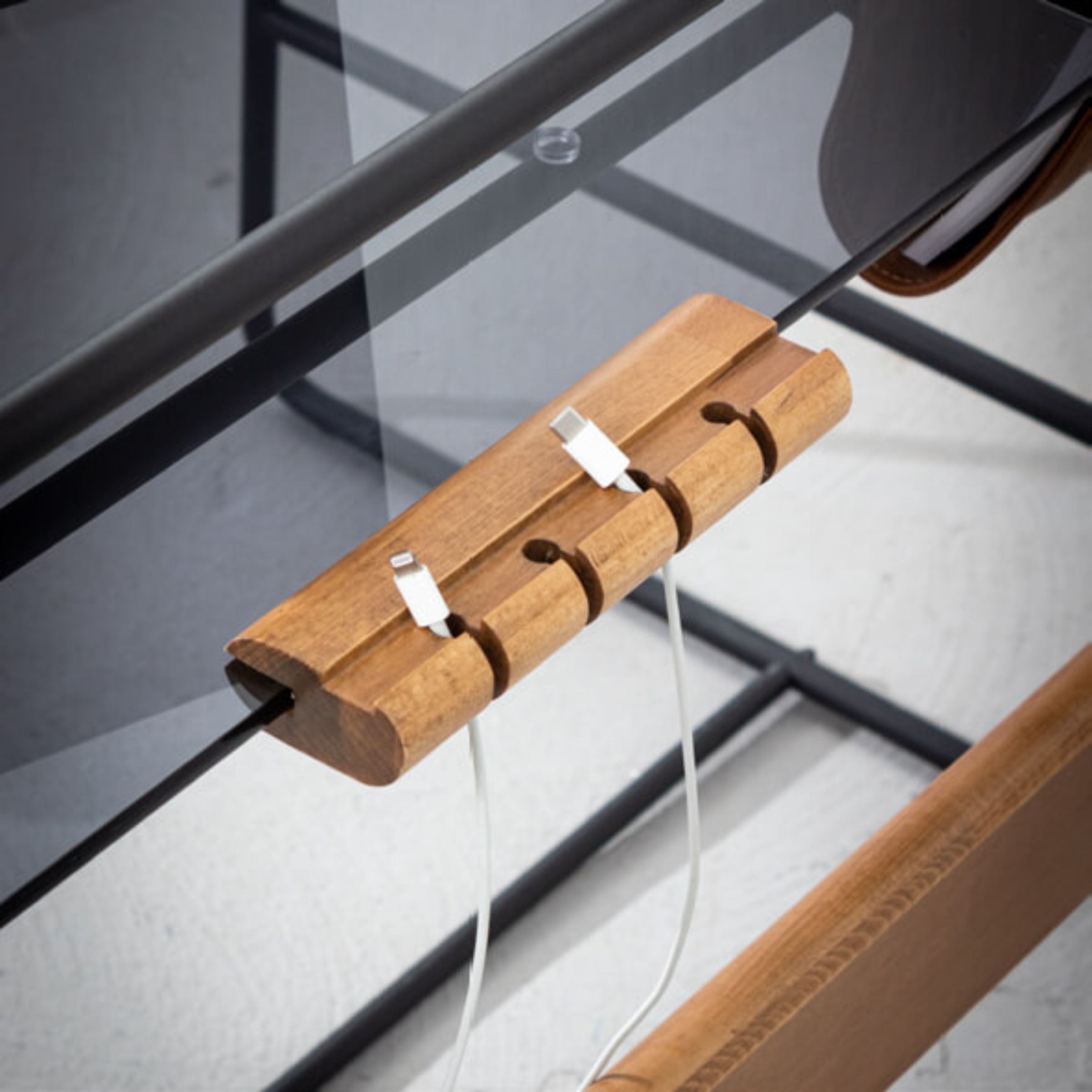 Display item Pars Desk PA-D001 by YAS, modern office desk with sleek design, suitable for workspace organization and productivity.