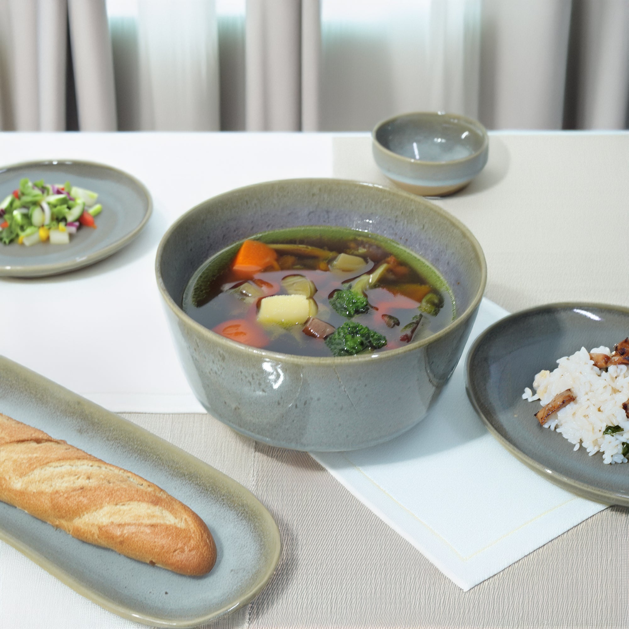 BEACON Passifoy Big Bowl HZ3667, large ceramic bowl with a smooth finish, ideal for serving or display.