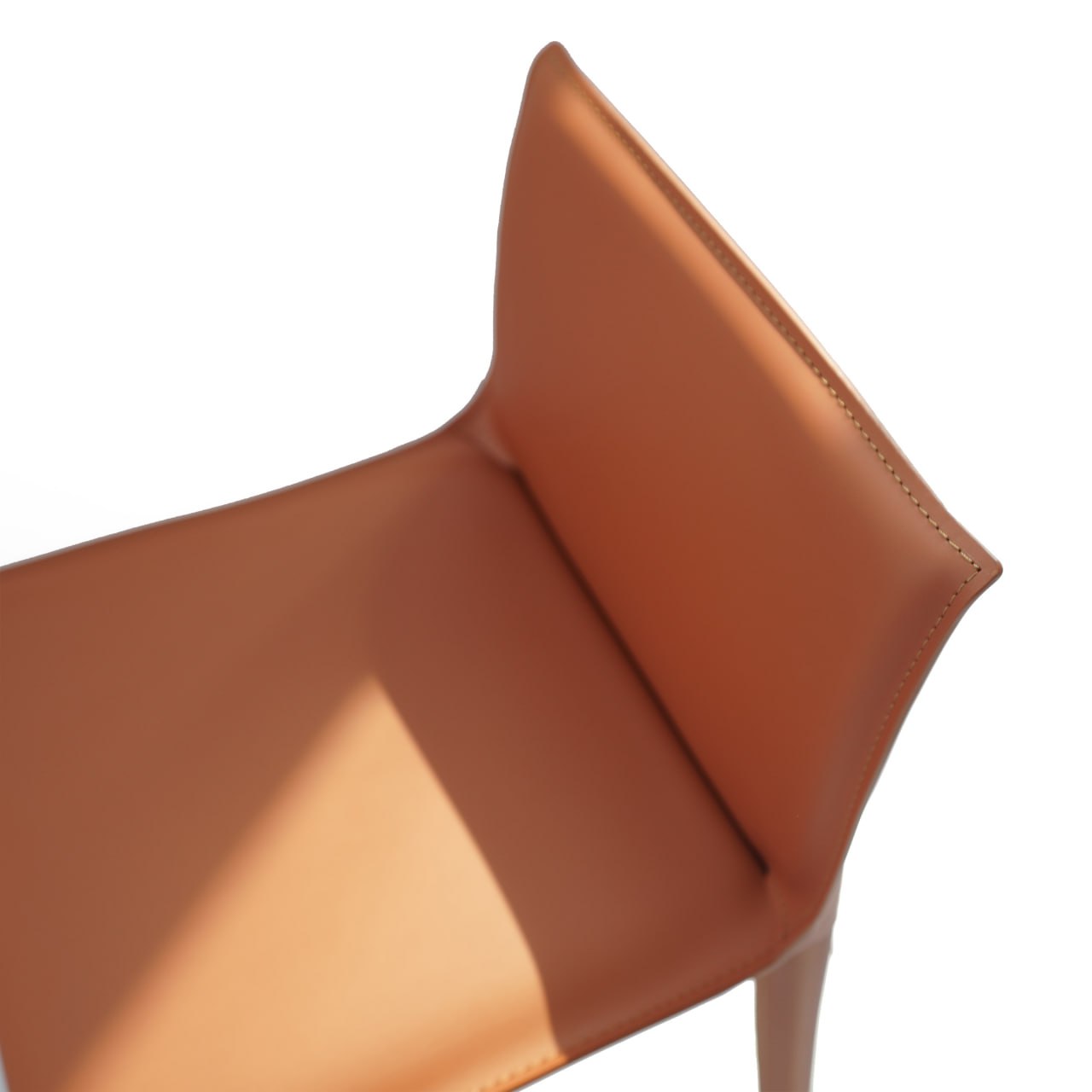 Mycroft Saddle Leather Bar Stool MLL-B43-orange -  Bar Stools | مقعد مرتفع مصنوع من الجلد من مايكروفت - ebarza Furniture UAE | Shop Modern Furniture in Abu Dhabi & Dubai - مفروشات ايبازرا في الامارات | تسوق اثاث عصري وديكورات مميزة في دبي وابوظبي