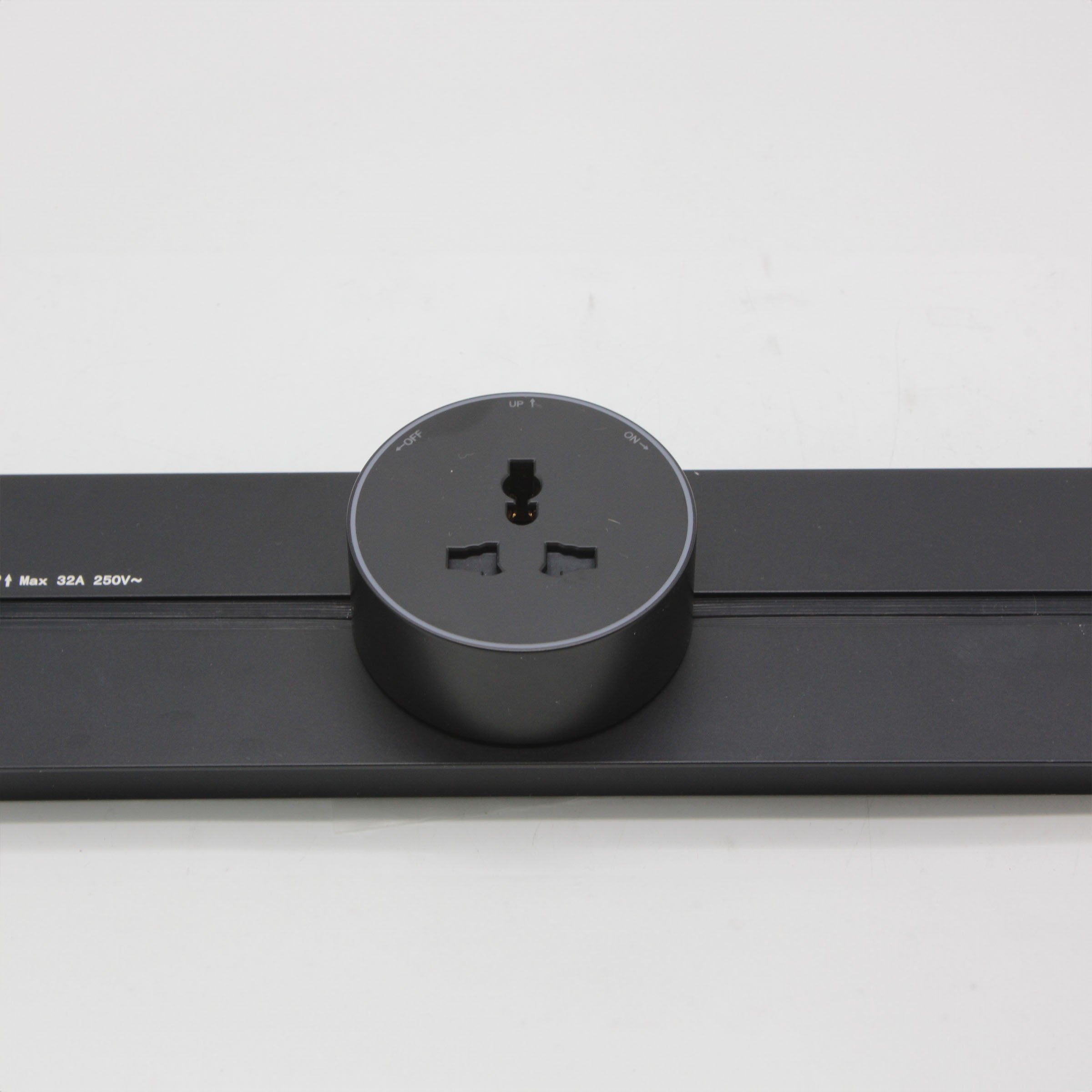 BEACON Power Track System 120x8 cm AH04-C, metal electrical track for lighting or wiring installation.