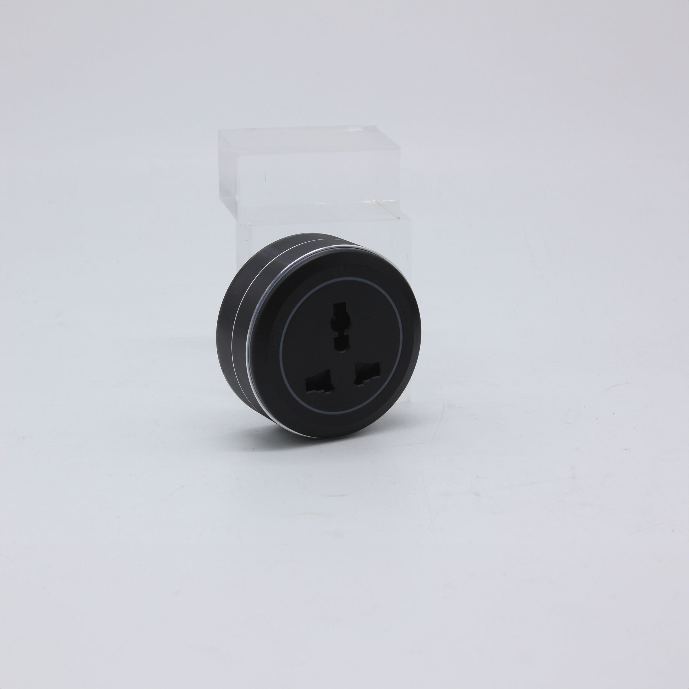 BEACON Power Track System 120x8 cm AH04-C, electrical track for lighting or wiring installation, with sleek metal design.
