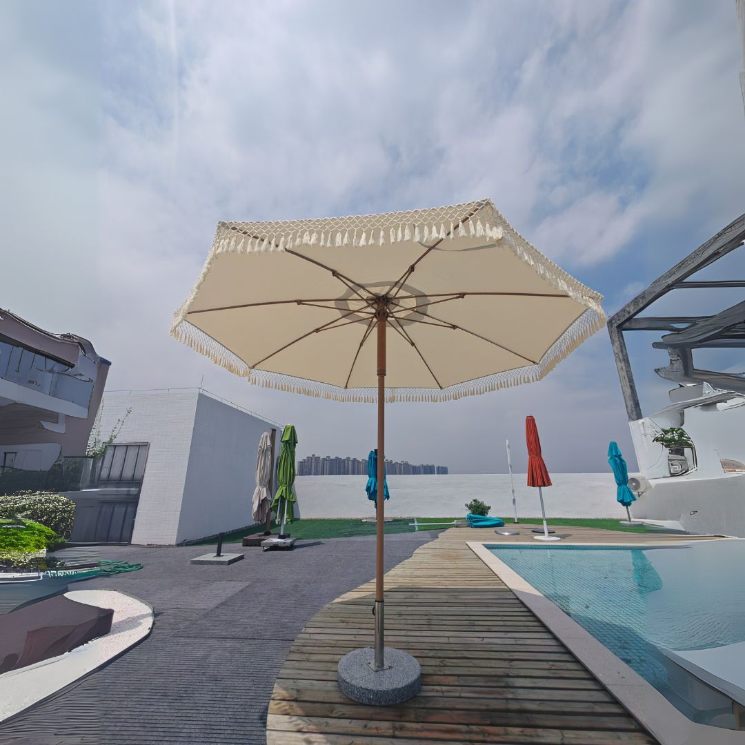 BEACON outdoor center pole umbrella with push-up and down system, ideal for patio or garden shade.