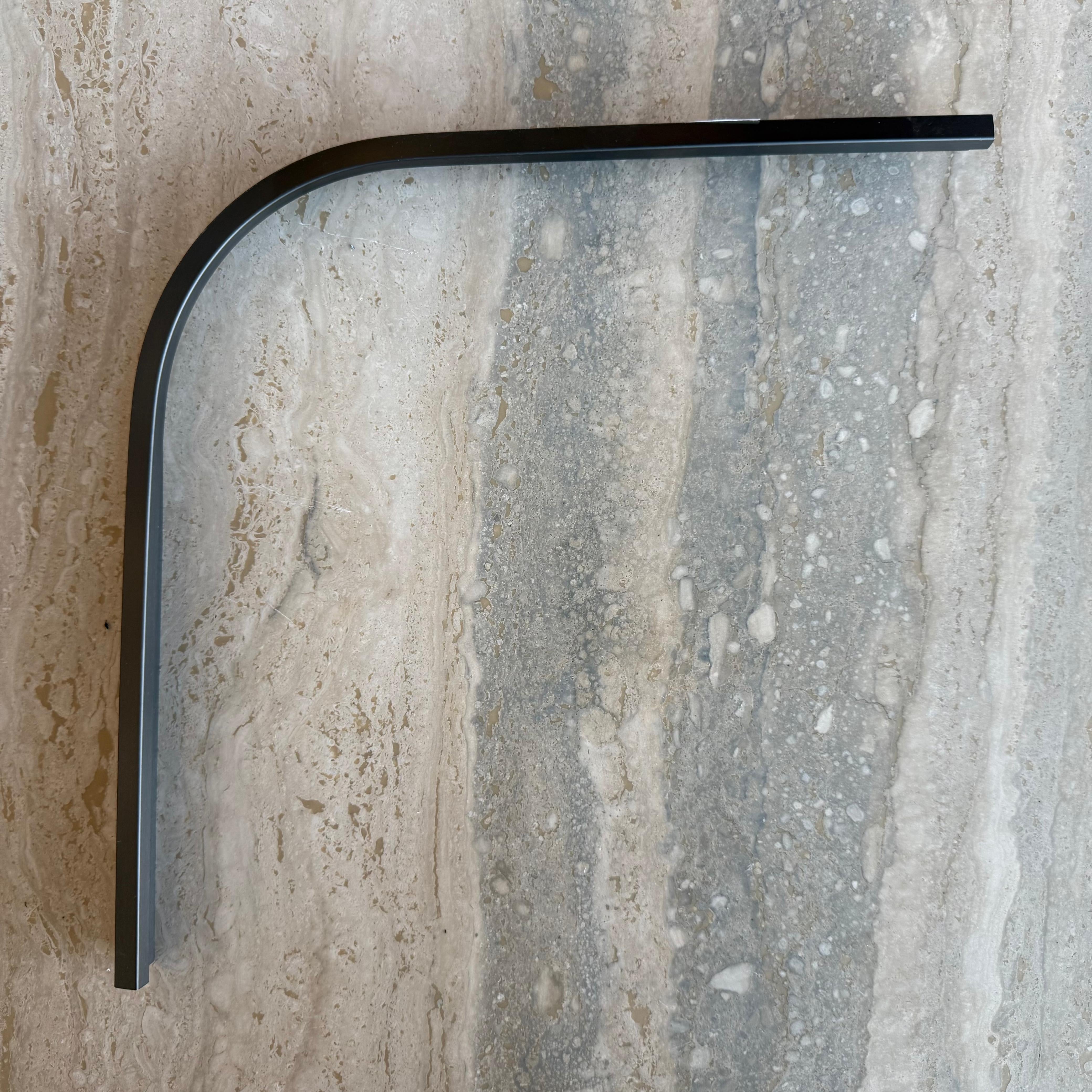 Black R100 2.5cm internal corner accessories for wall panels and profiles by BEACON, shown in close-up image.