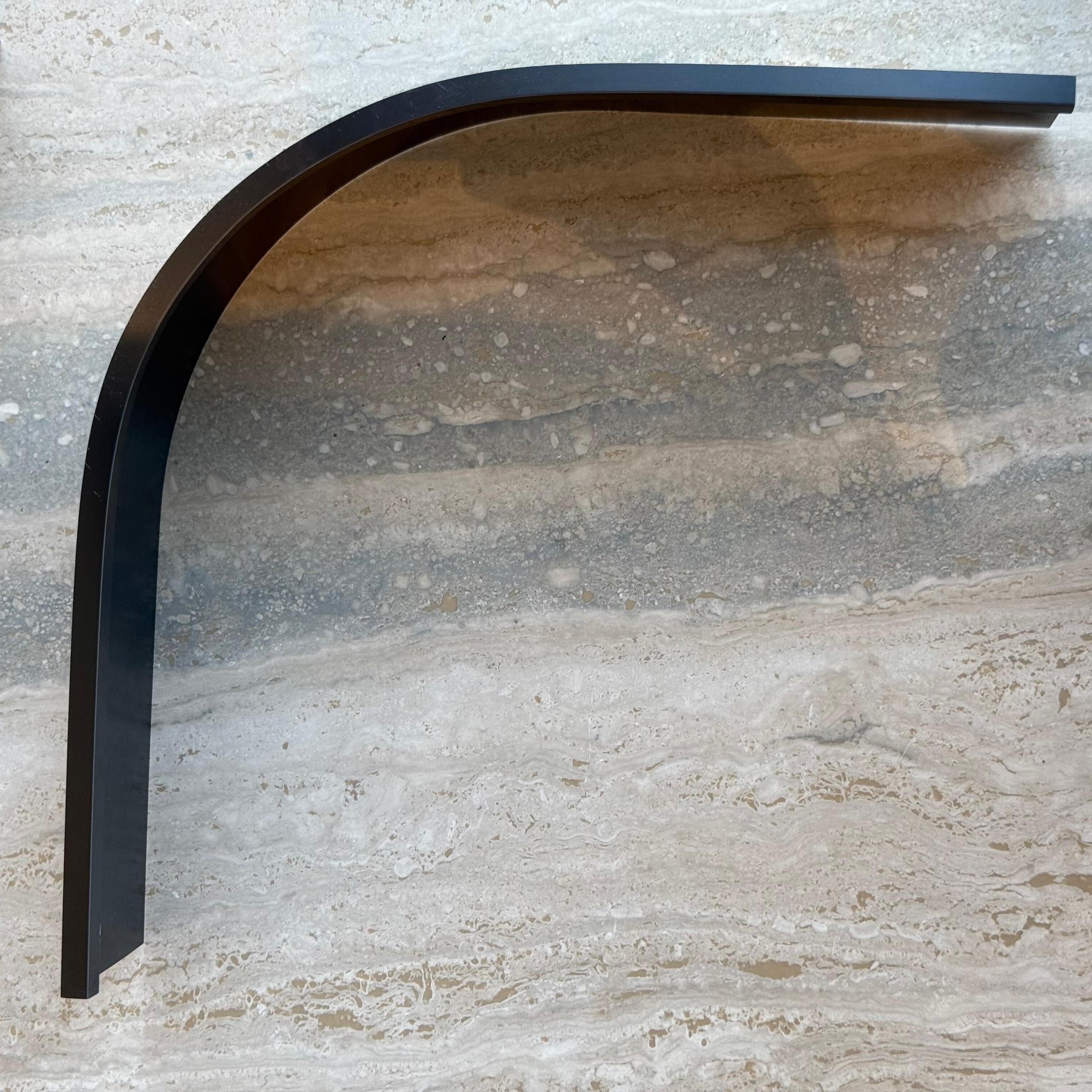 Black R200 10cm internal corner skirting accessory by BEACON for wall panels and profiles, designed for seamless wall corners.