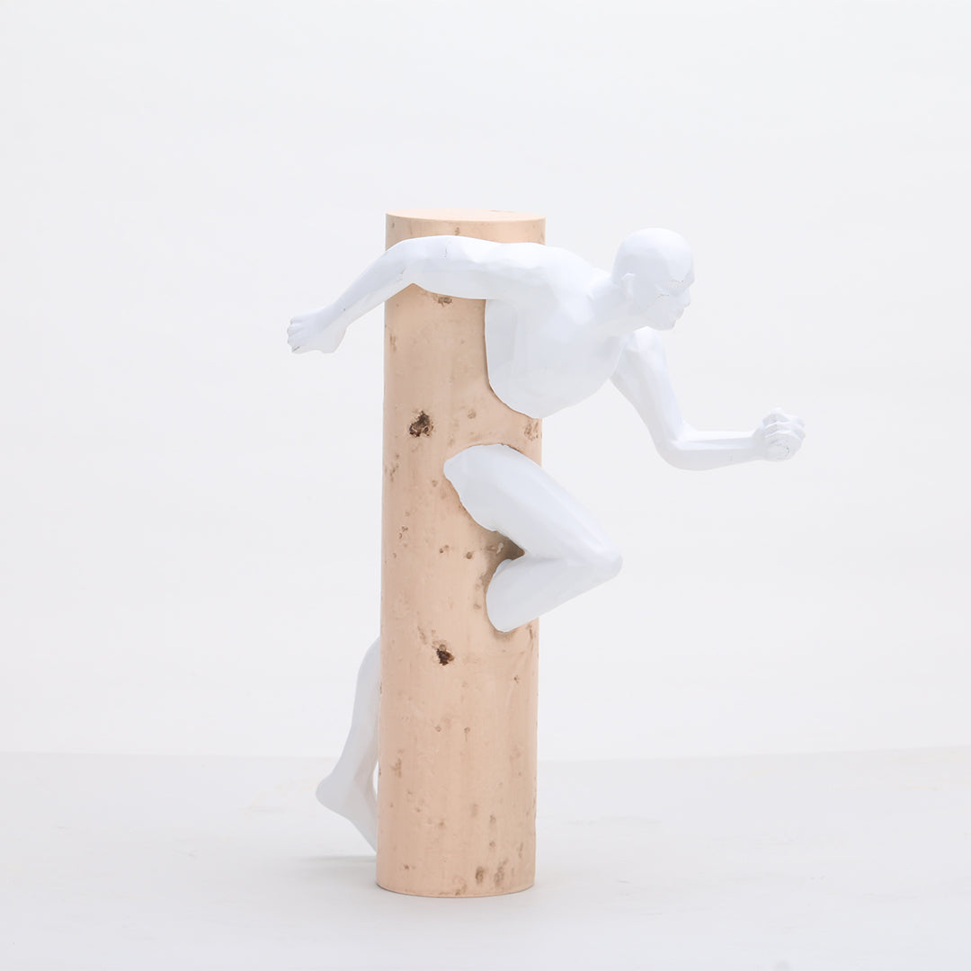 BEACON Running Man KA3123B home decor figurine, dynamic running pose, detailed design for modern interior decoration.