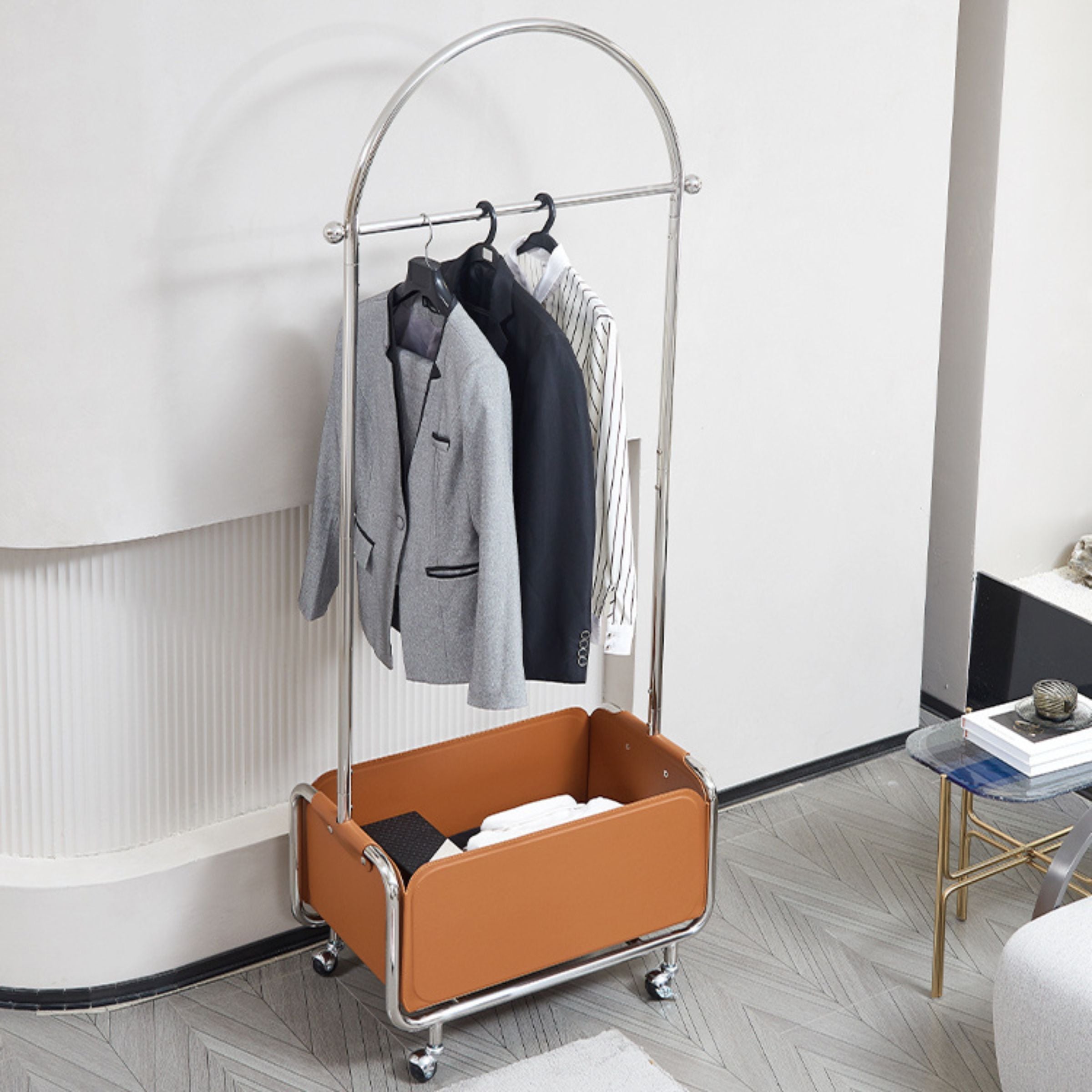 Saddle leather silver hanger from BEACON, MLL-T40 style, designed for hanging clothes with a sleek, durable finish.