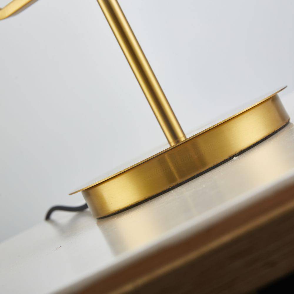 Sherlock Gold Table Lamp Cy-Ltd-1013 -  Desk\table Lamps | مصباح طاولة شيرلوك جولد - ebarza Furniture UAE | Shop Modern Furniture in Abu Dhabi & Dubai - مفروشات ايبازرا في الامارات | تسوق اثاث عصري وديكورات مميزة في دبي وابوظبي