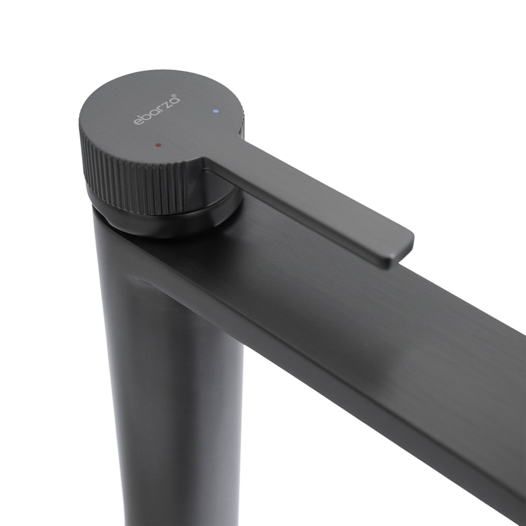 BEACON single-lever basin mixer water tap for bathroom, sleek design, easy to operate, ideal for modern bathroom accessories.