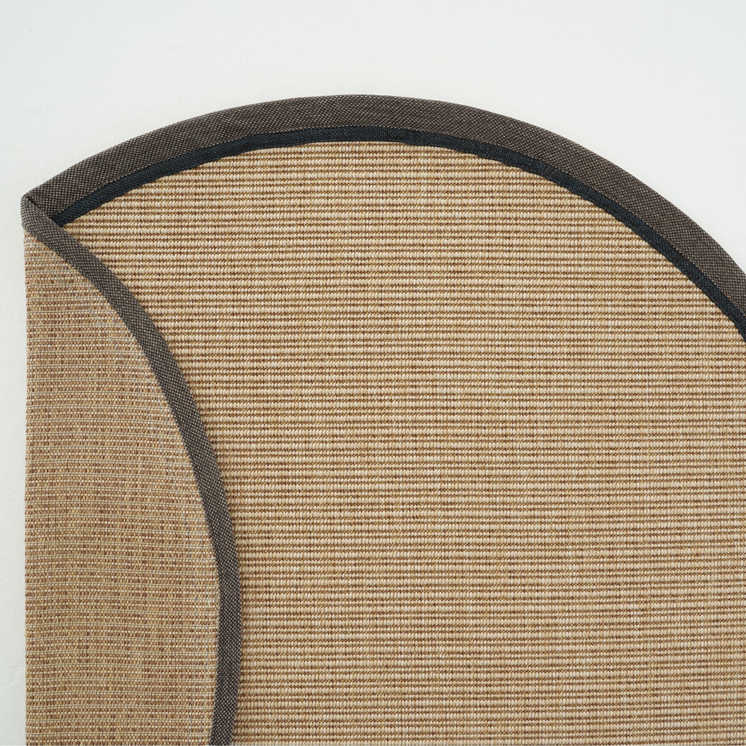 Sisal Carpet Madrid D300 CM CH-SSLMDRD-RL -  Rugs - ebarza Furniture UAE | Shop Modern Furniture in Abu Dhabi & Dubai - مفروشات ايبازرا في الامارات | تسوق اثاث عصري وديكورات مميزة في دبي وابوظبي