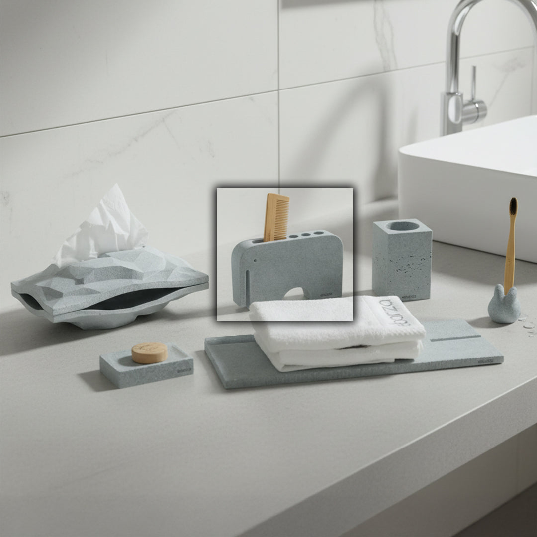 BEACON SKIVA elephant toothbrush holder for bathroom accessories, featuring a cute elephant design with space for toothbrushes.