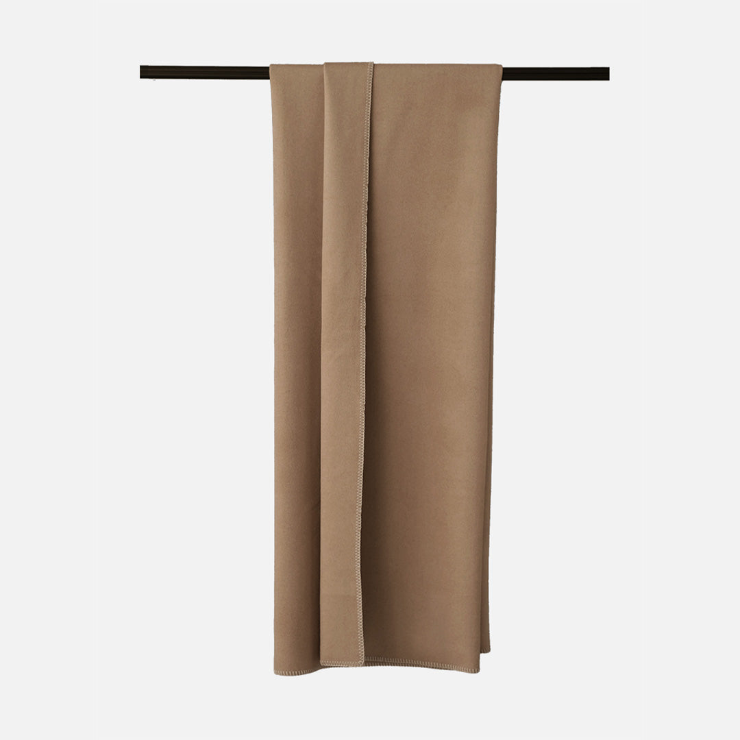 SKJA Martin Monochrome Wool Blanket - ETB012 -  Blankets - ebarza Furniture UAE | Shop Modern Furniture in Abu Dhabi & Dubai - مفروشات ايبازرا في الامارات | تسوق اثاث عصري وديكورات مميزة في دبي وابوظبي