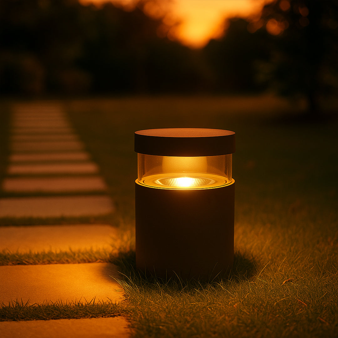 Beacon Solflare outdoor lamp LWC456A-150-200, LWC456A-150-240 outdoor lighting fixture with durable metal housing and clear glass cover.