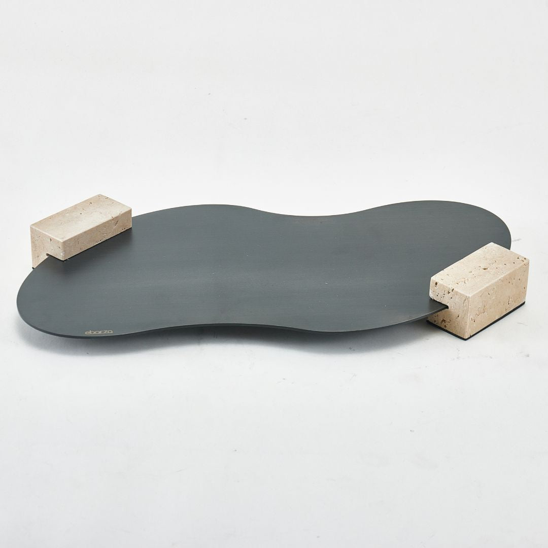 Steel tray G0978A by BEACON FSDG, durable metal tray with smooth edges, ideal for serving or storage.